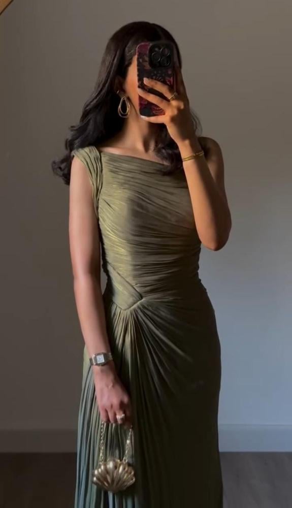 فستان سهرة بلمعة ذهبية أخضر زمردي فاخر