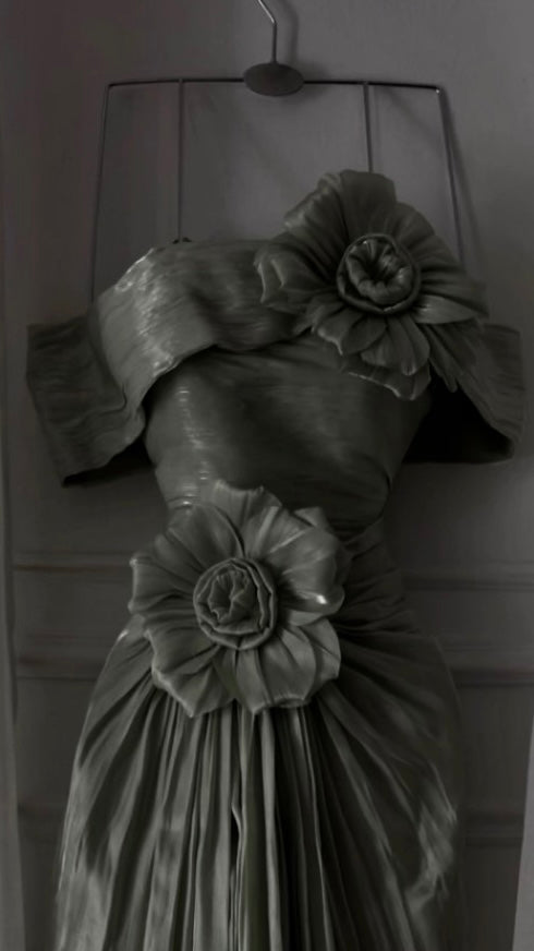 فستان سهرة ورد تفاحي