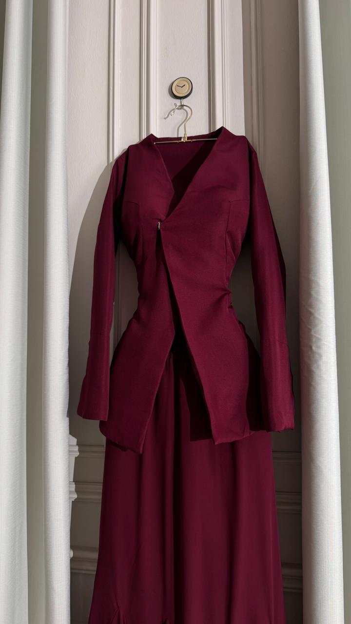 فستان خمري طويل