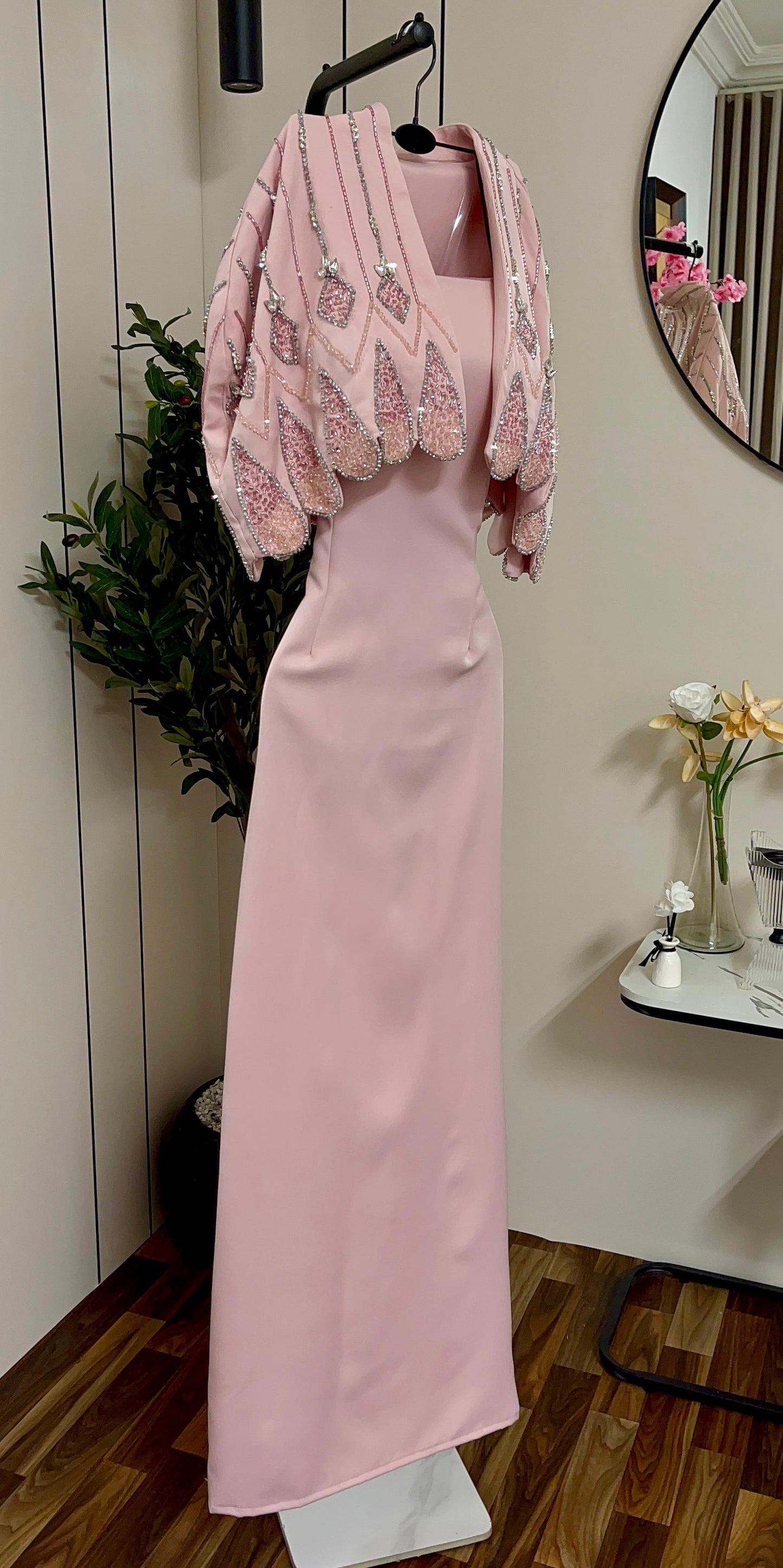 فستان باربي لامع