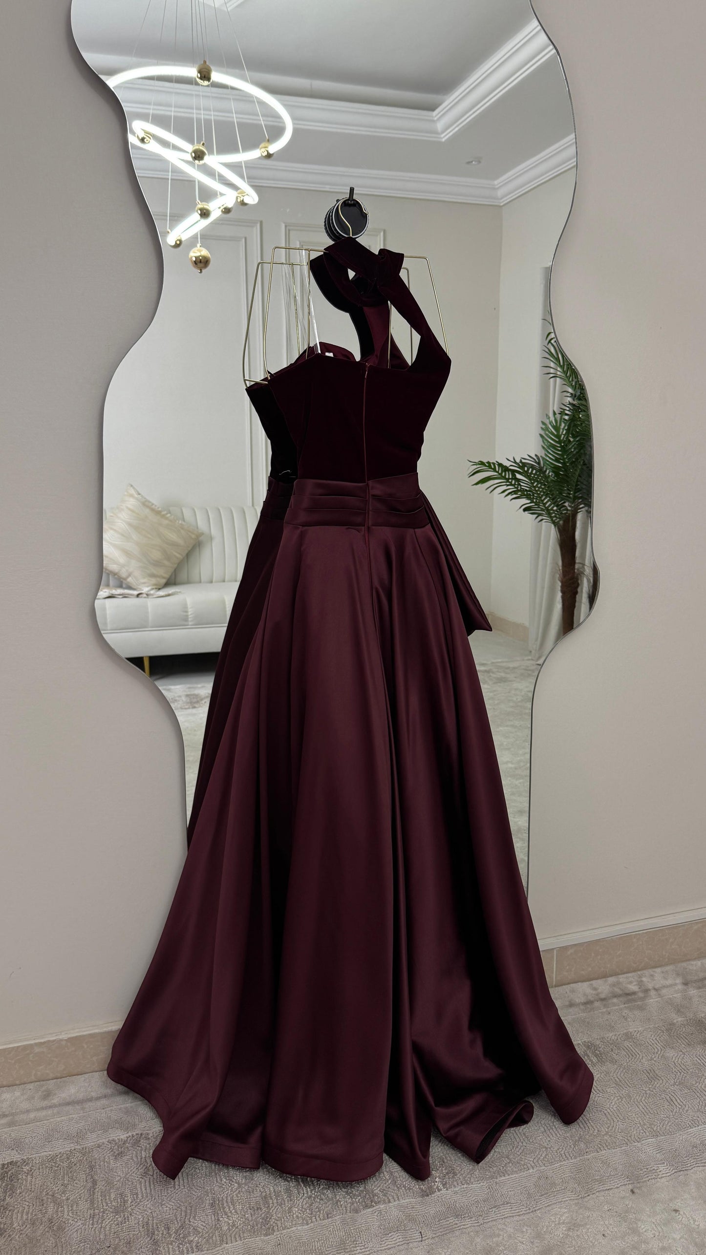 فستان عودي مخملي