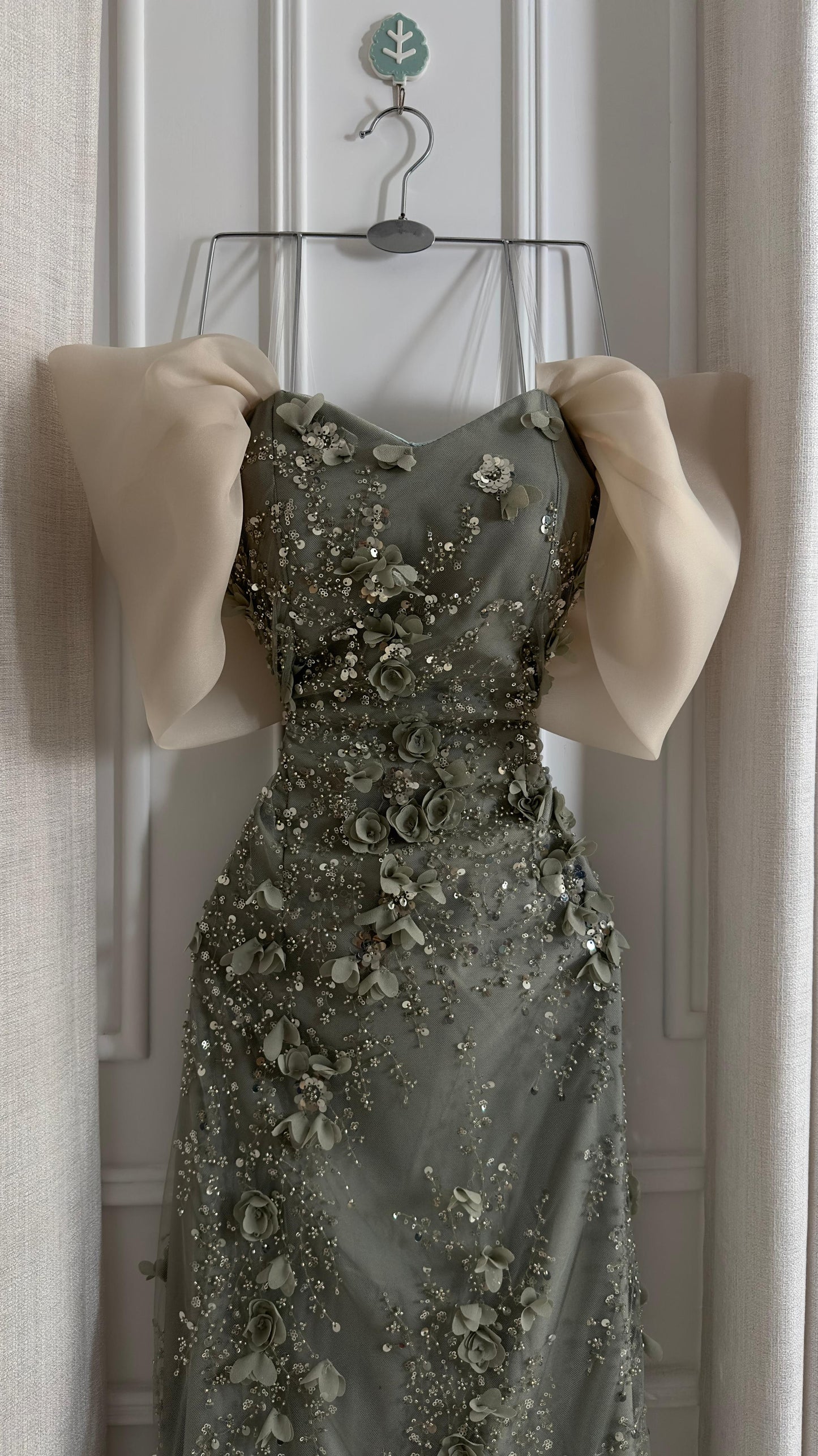 فستان فستقي