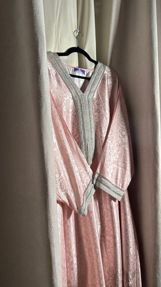 جلابيّة أنيرا