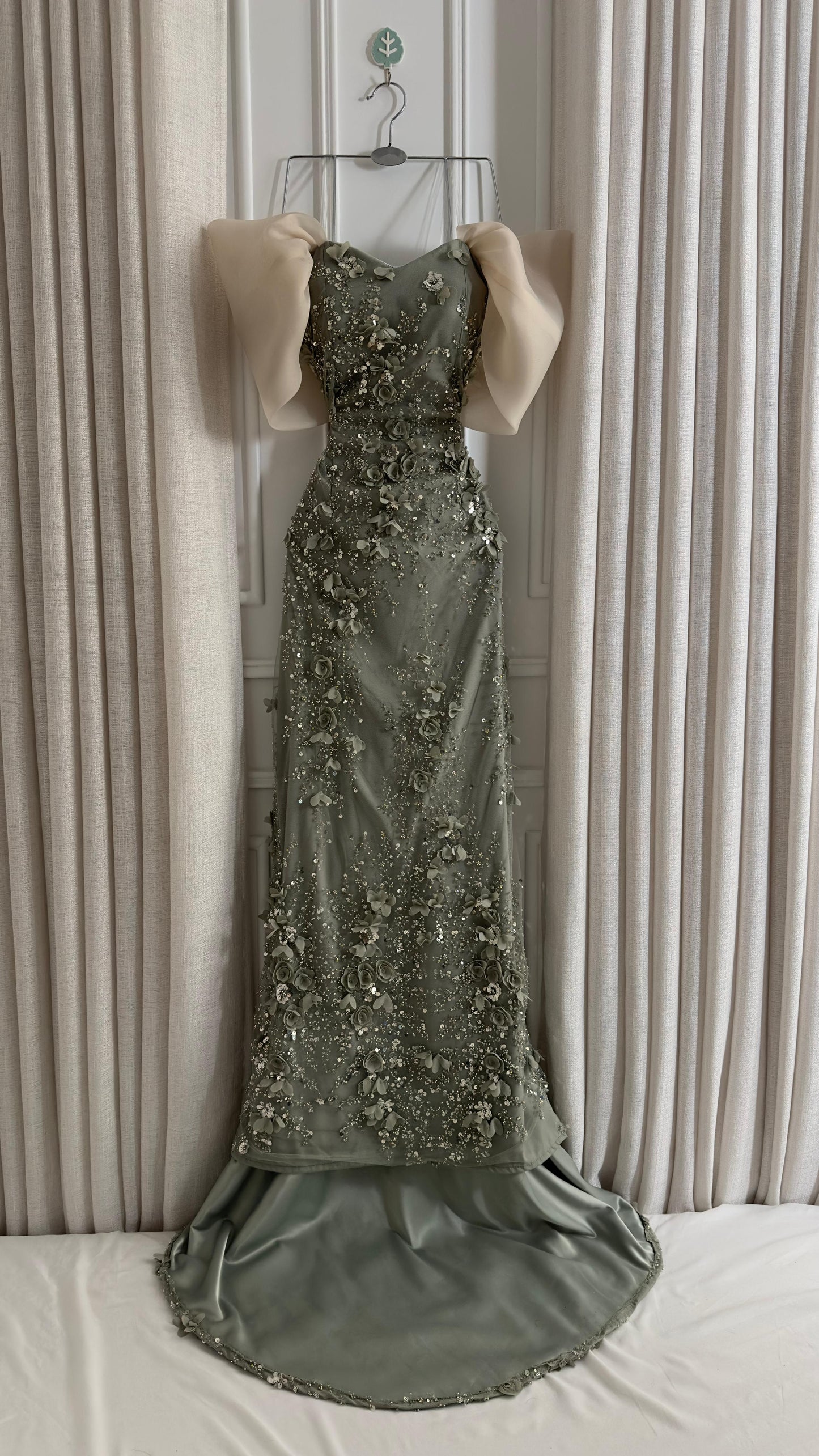 فستان فستقي