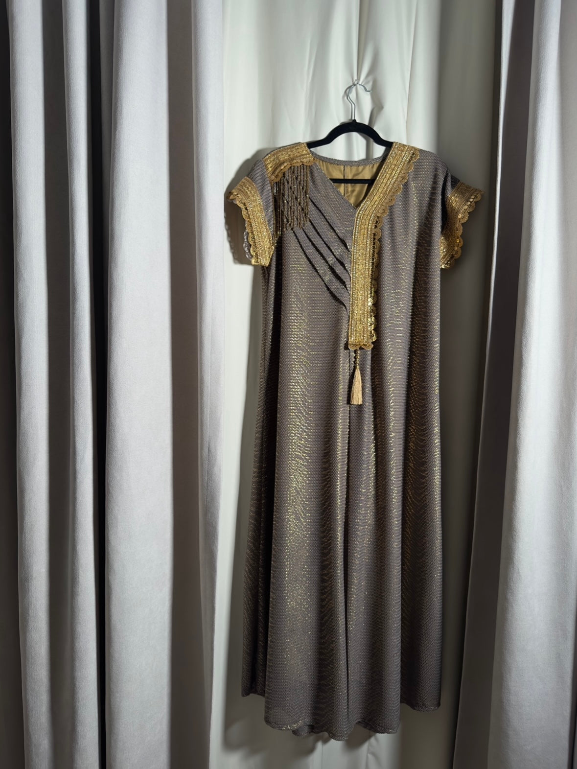 جلابية لورا