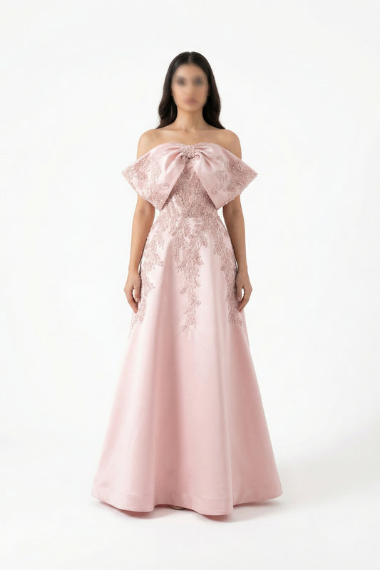 فستان وردي مطرز