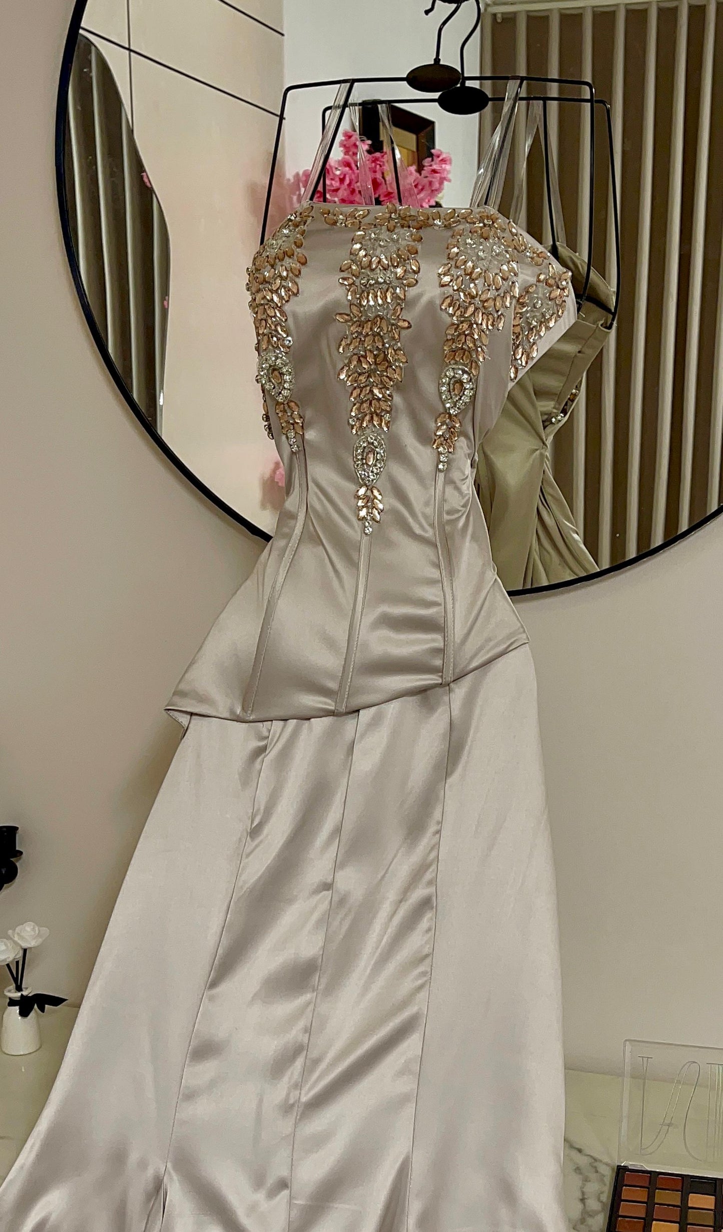 فستان نحاسي كرستال