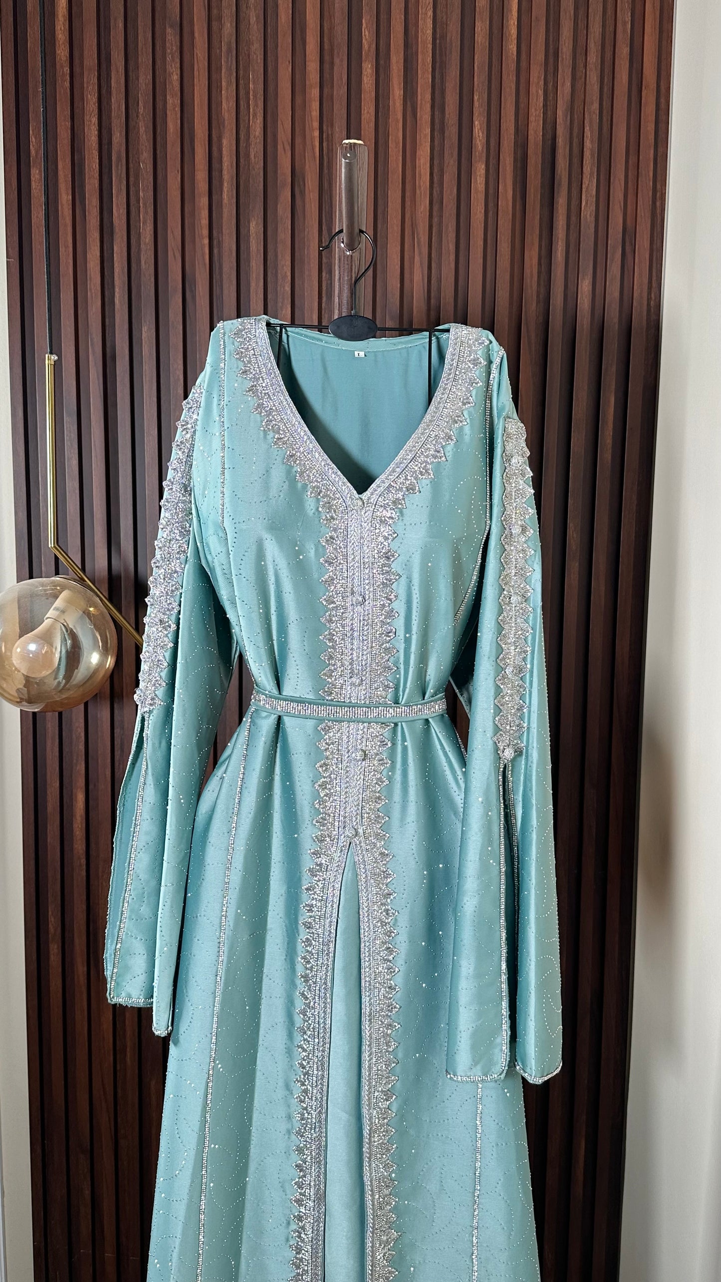 جلابيّة فيروزي