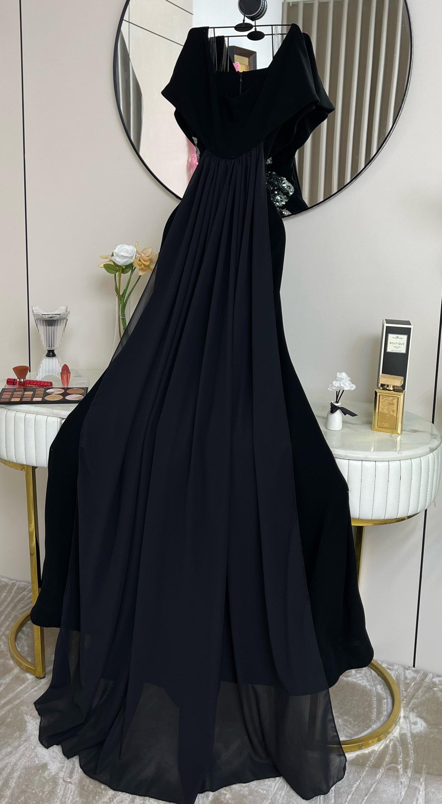 فستان سهرة أسود