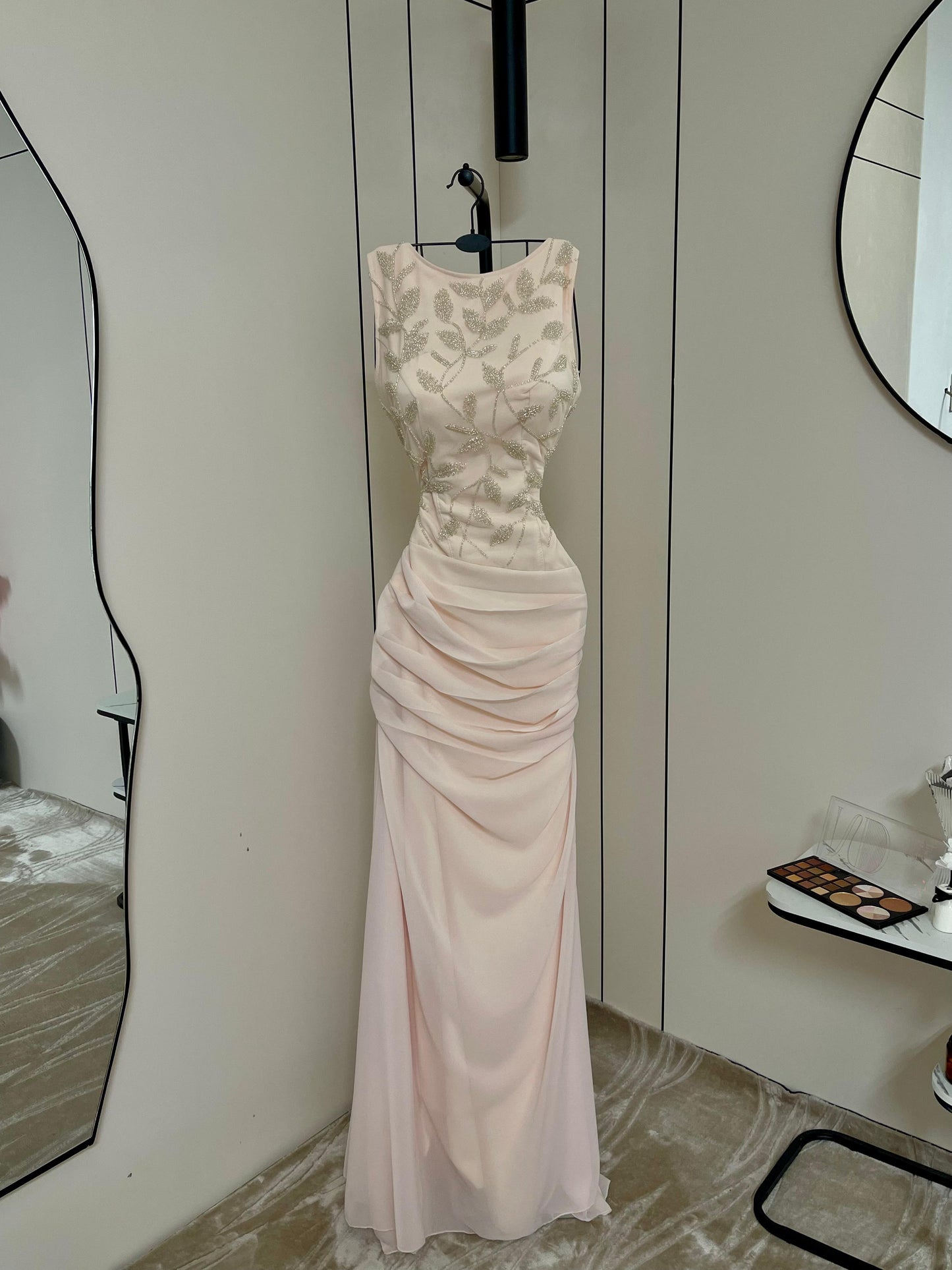 فستان باربي أنيق