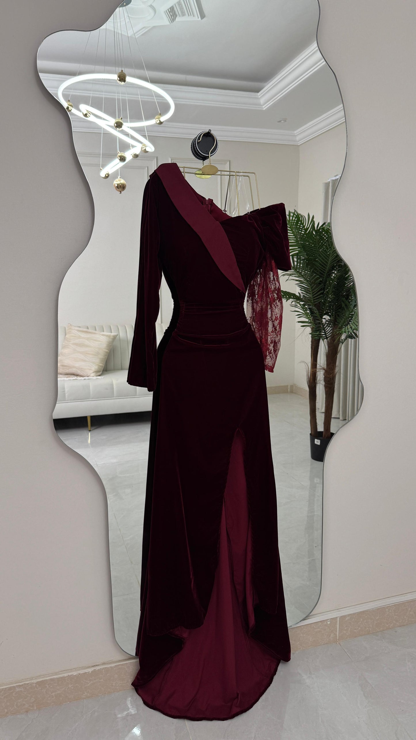 فستان بورغندي مخمل