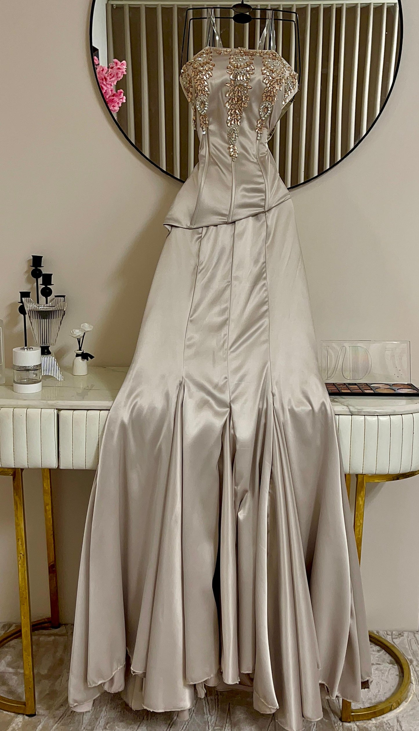 فستان نحاسي كرستال