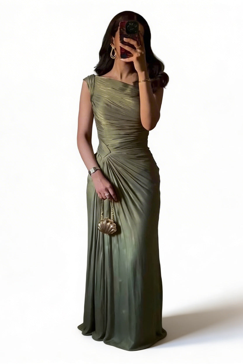 فستان سهرة بلمعة ذهبية أخضر زمردي فاخر