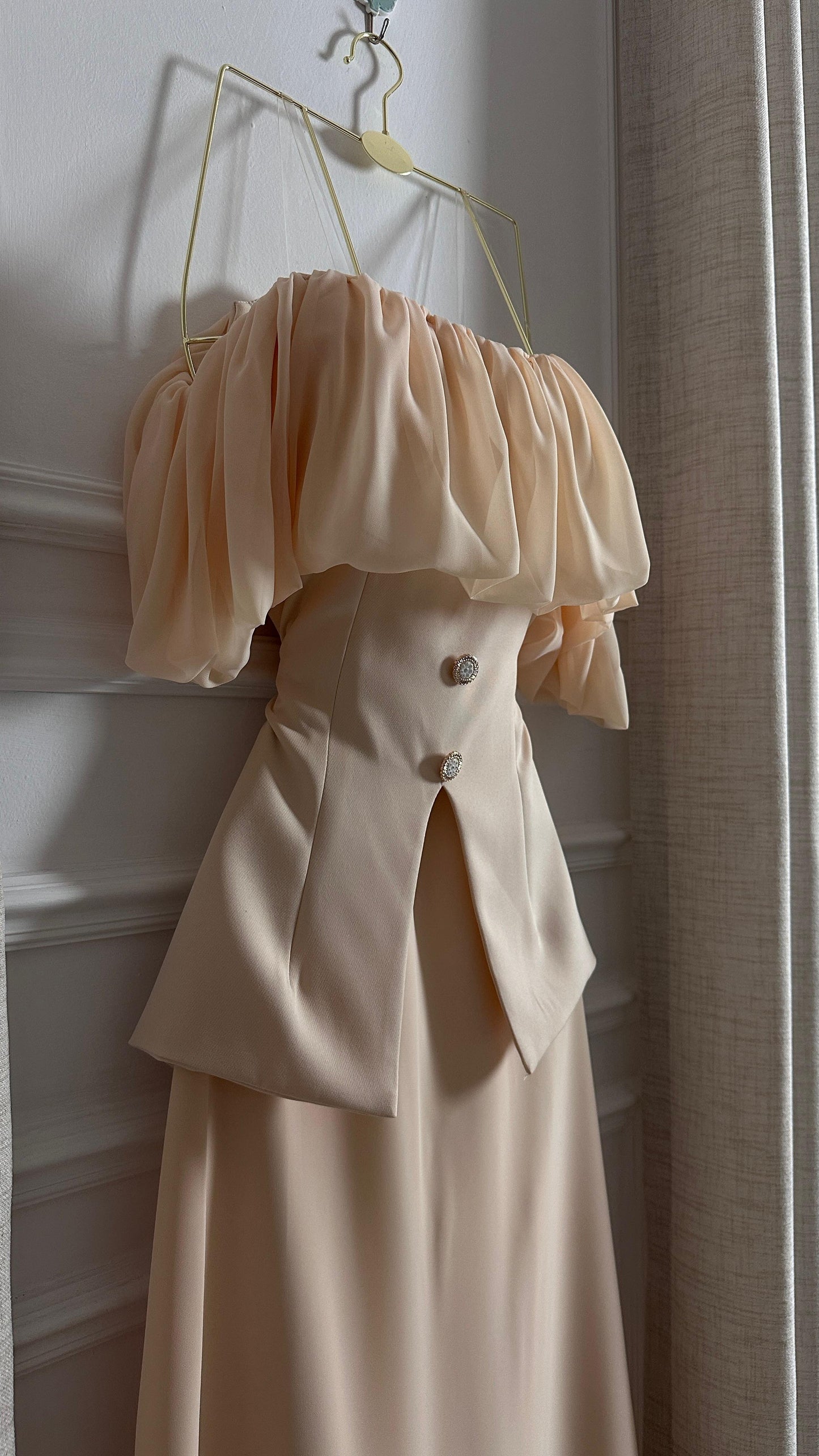 فستان خربزي انسق