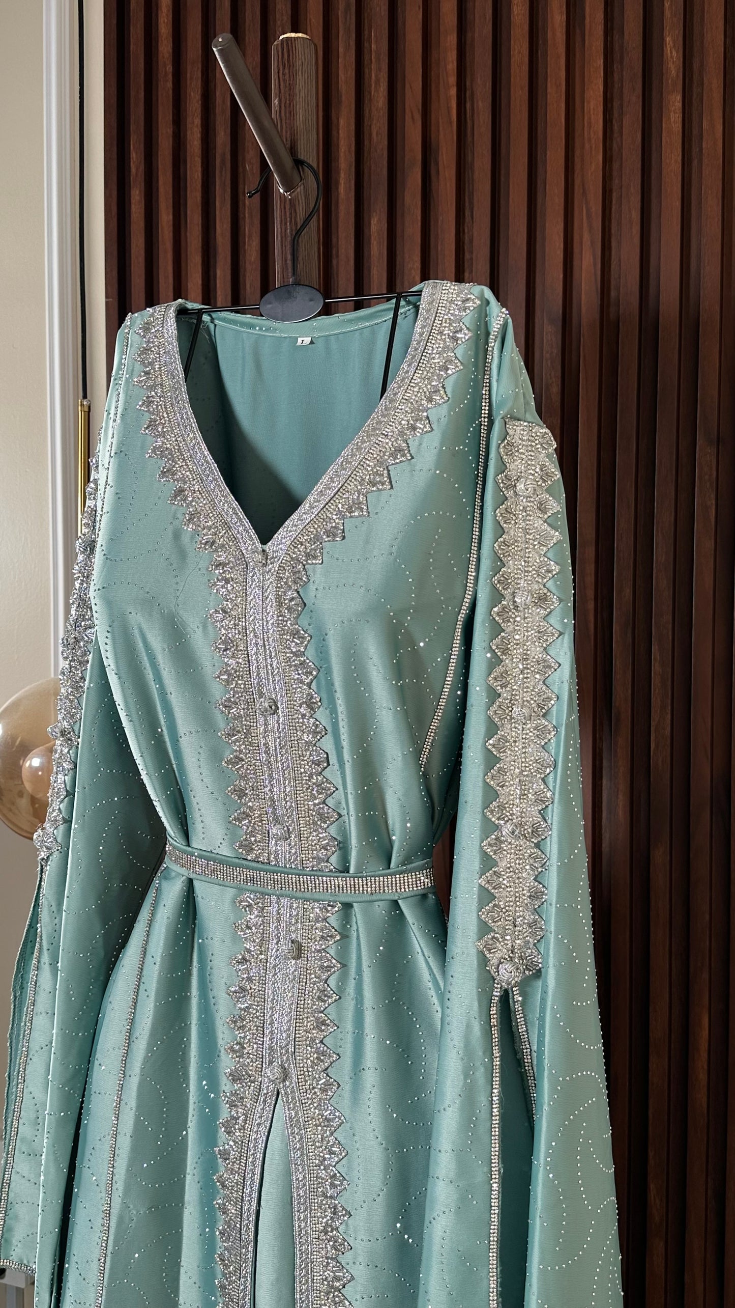 جلابيّة فيروزي