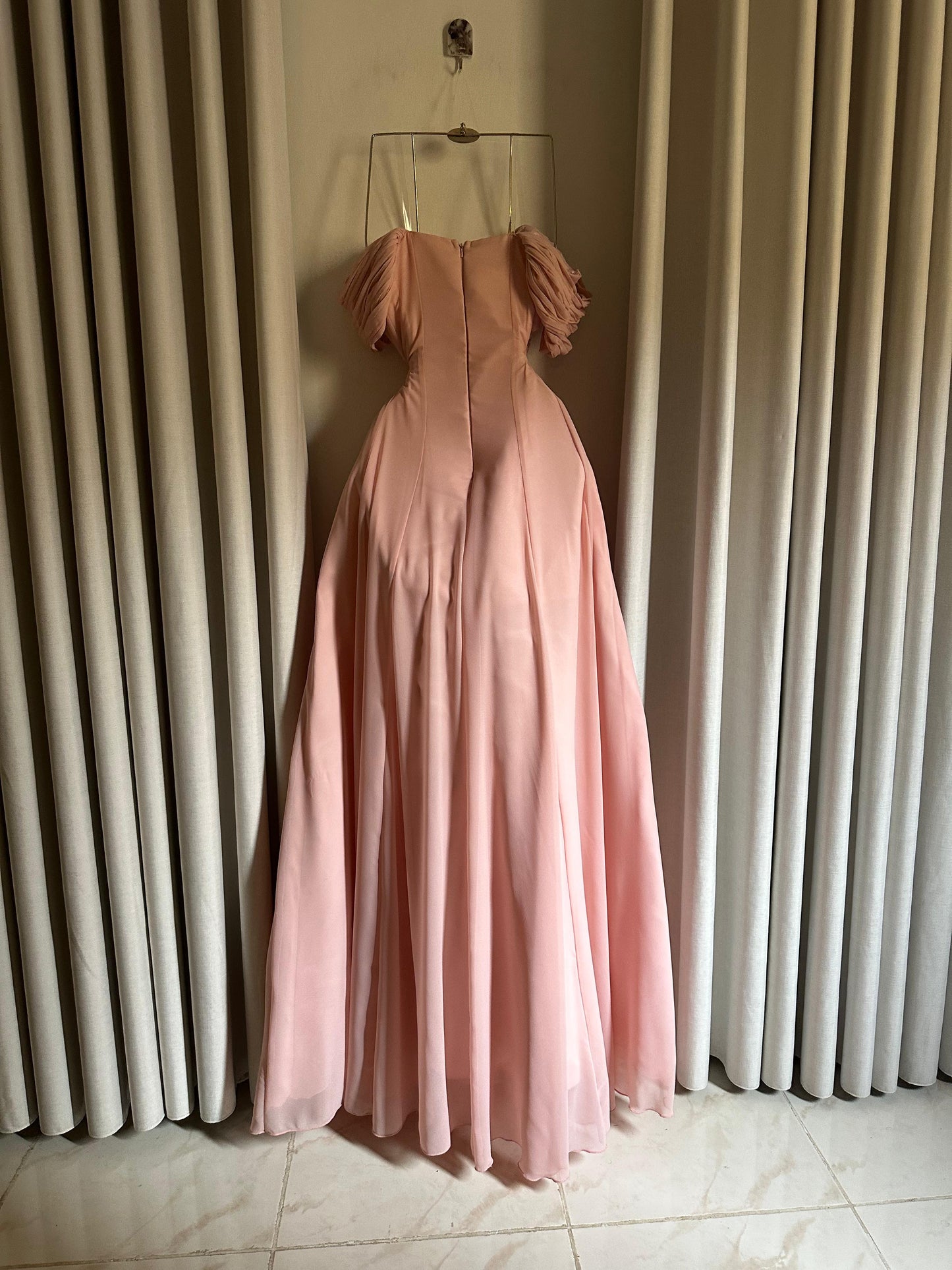 فستان باربي