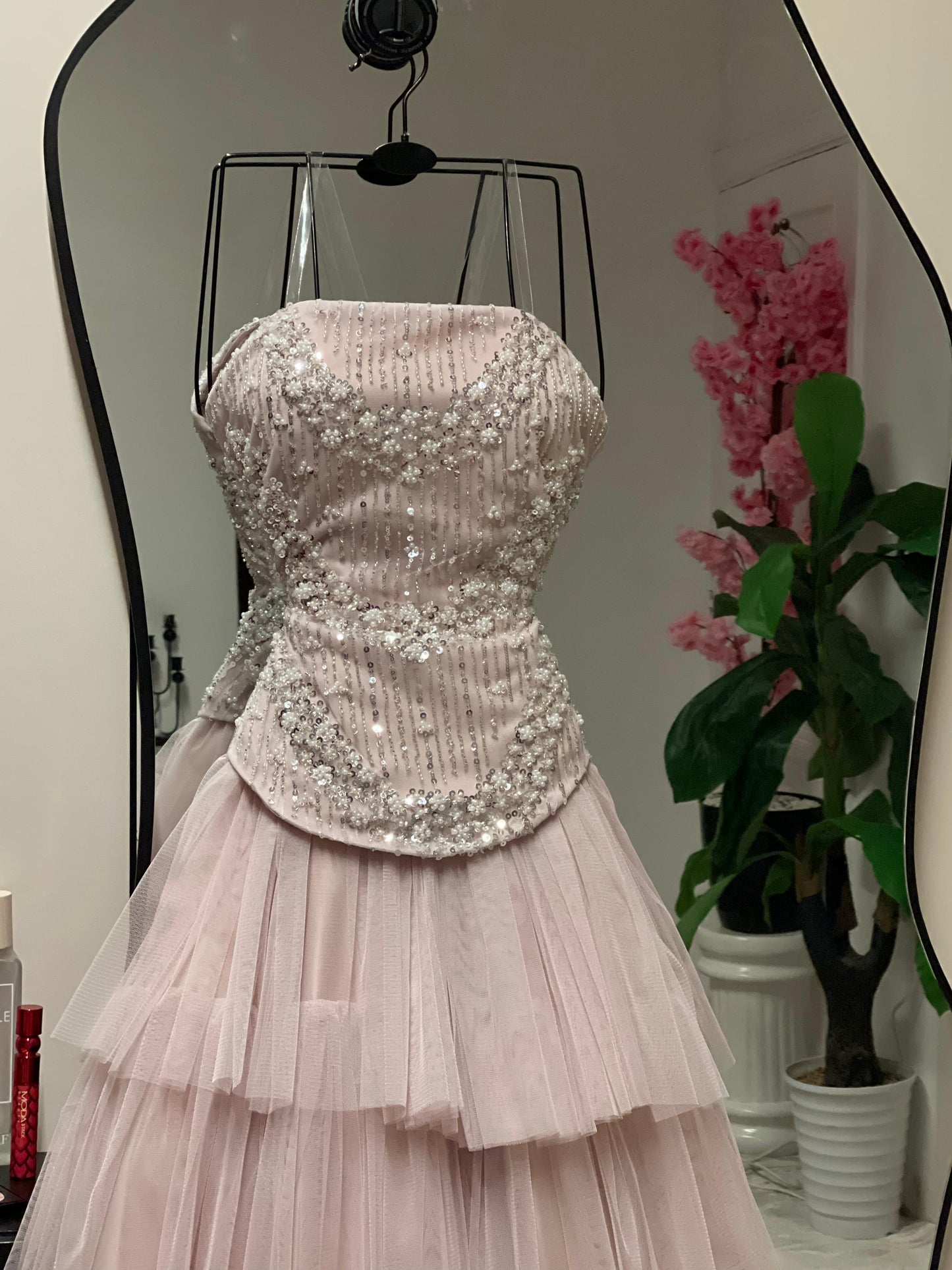 فستان وردي كورسيه