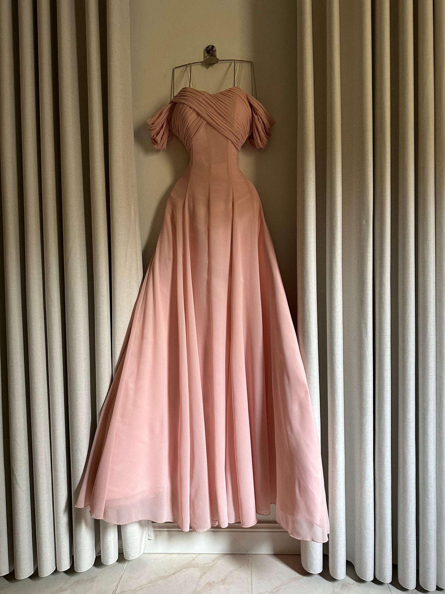 فستان باربي