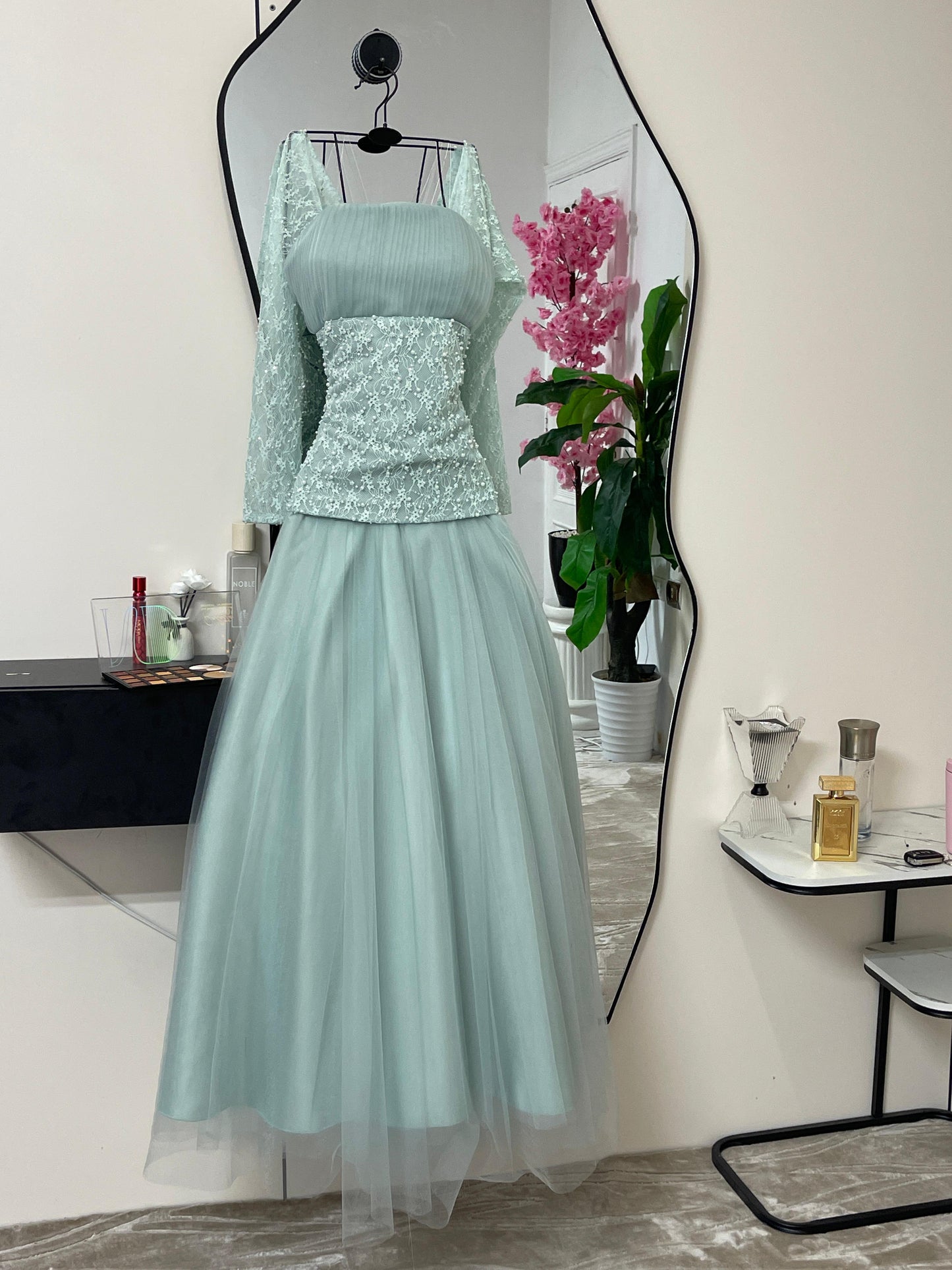 فستان سهرة فيروزي