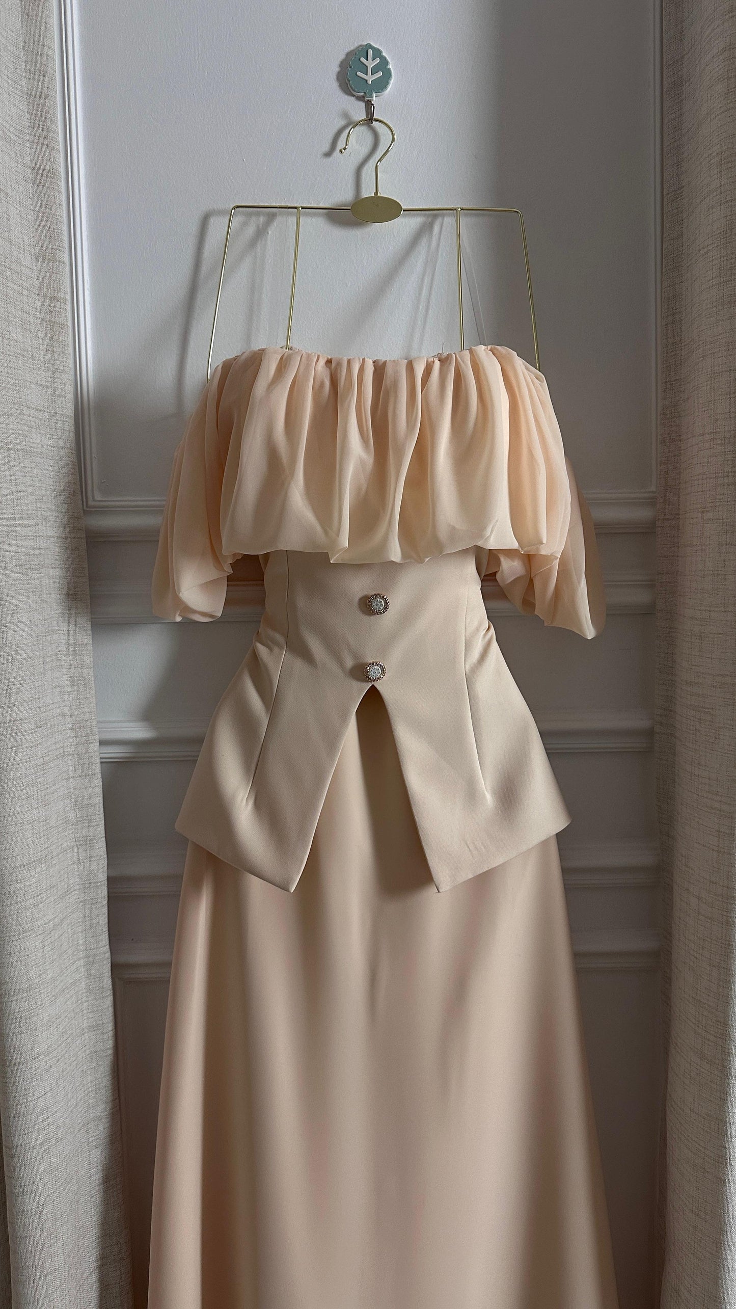 فستان خربزي انسق