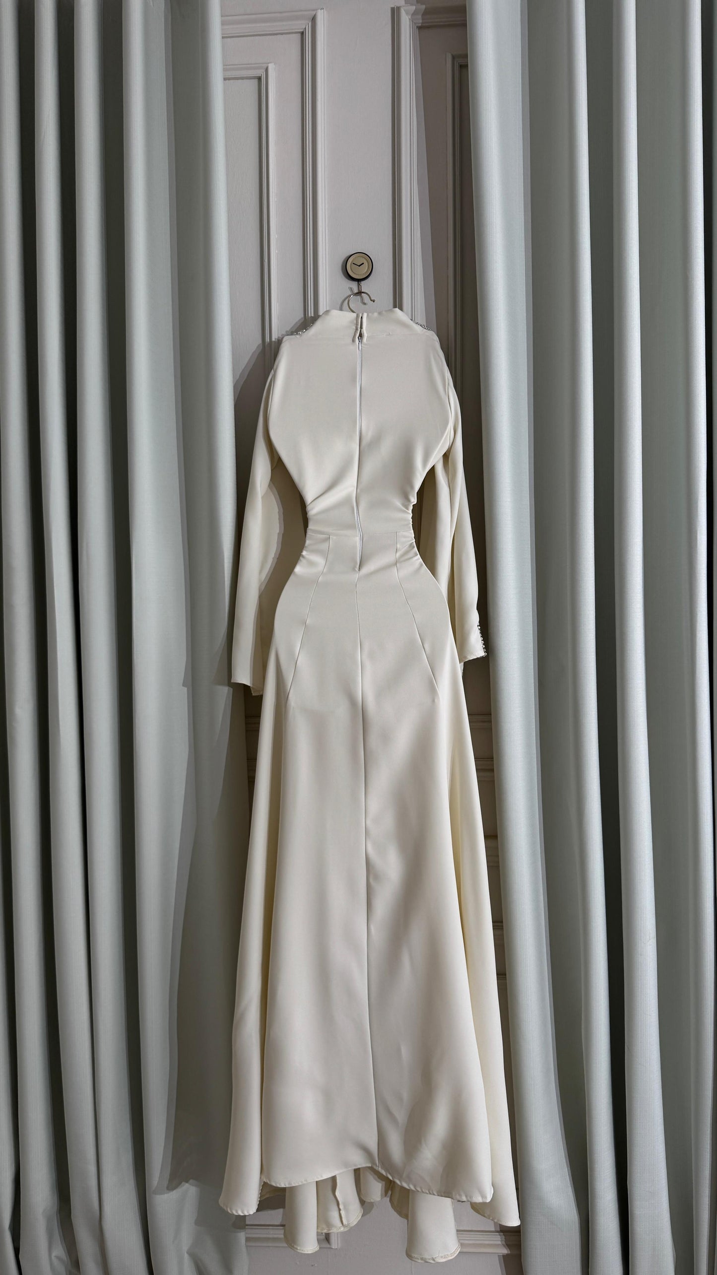 جلابية بتطريز جذاب