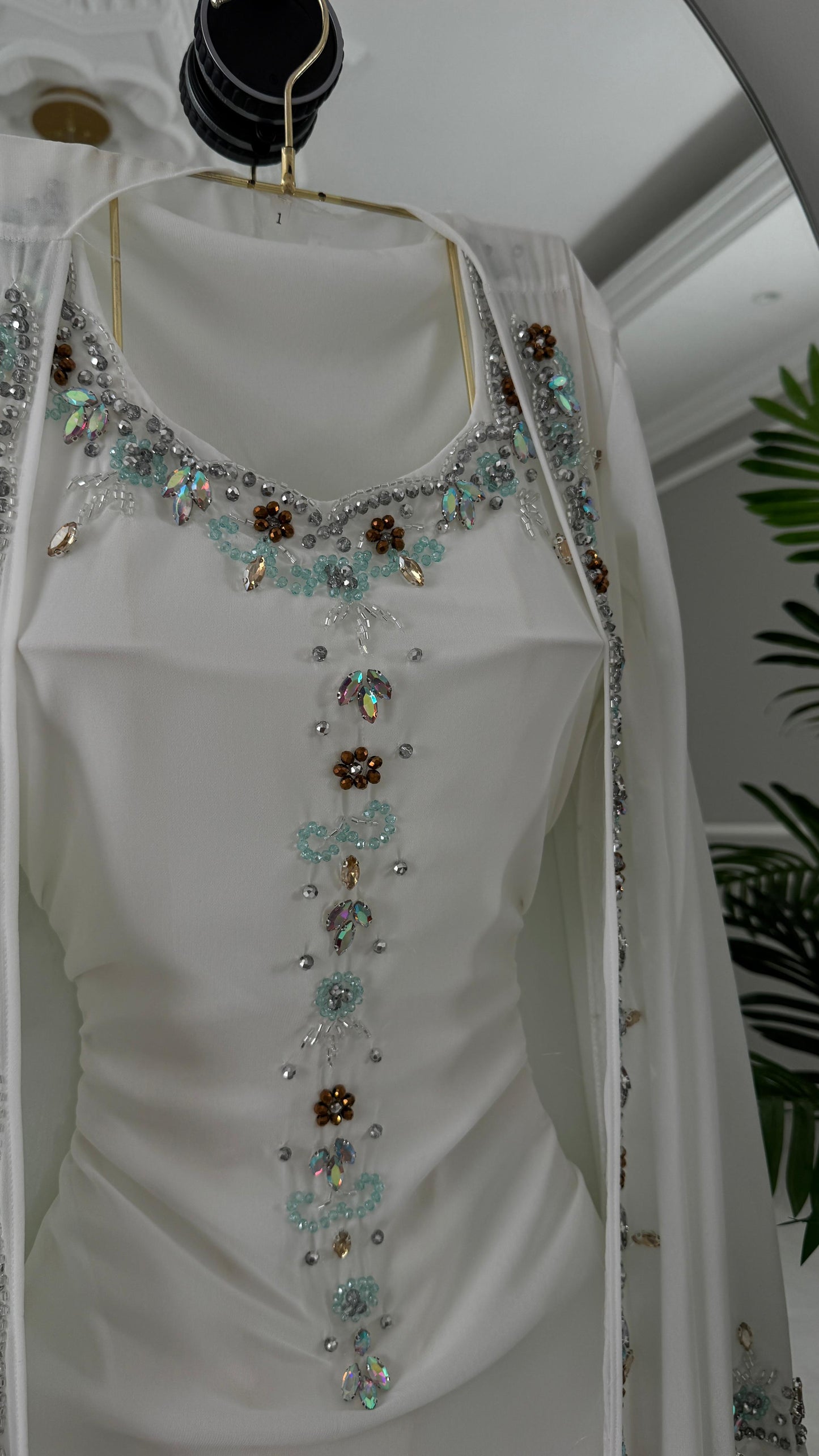 جلابية أبيض