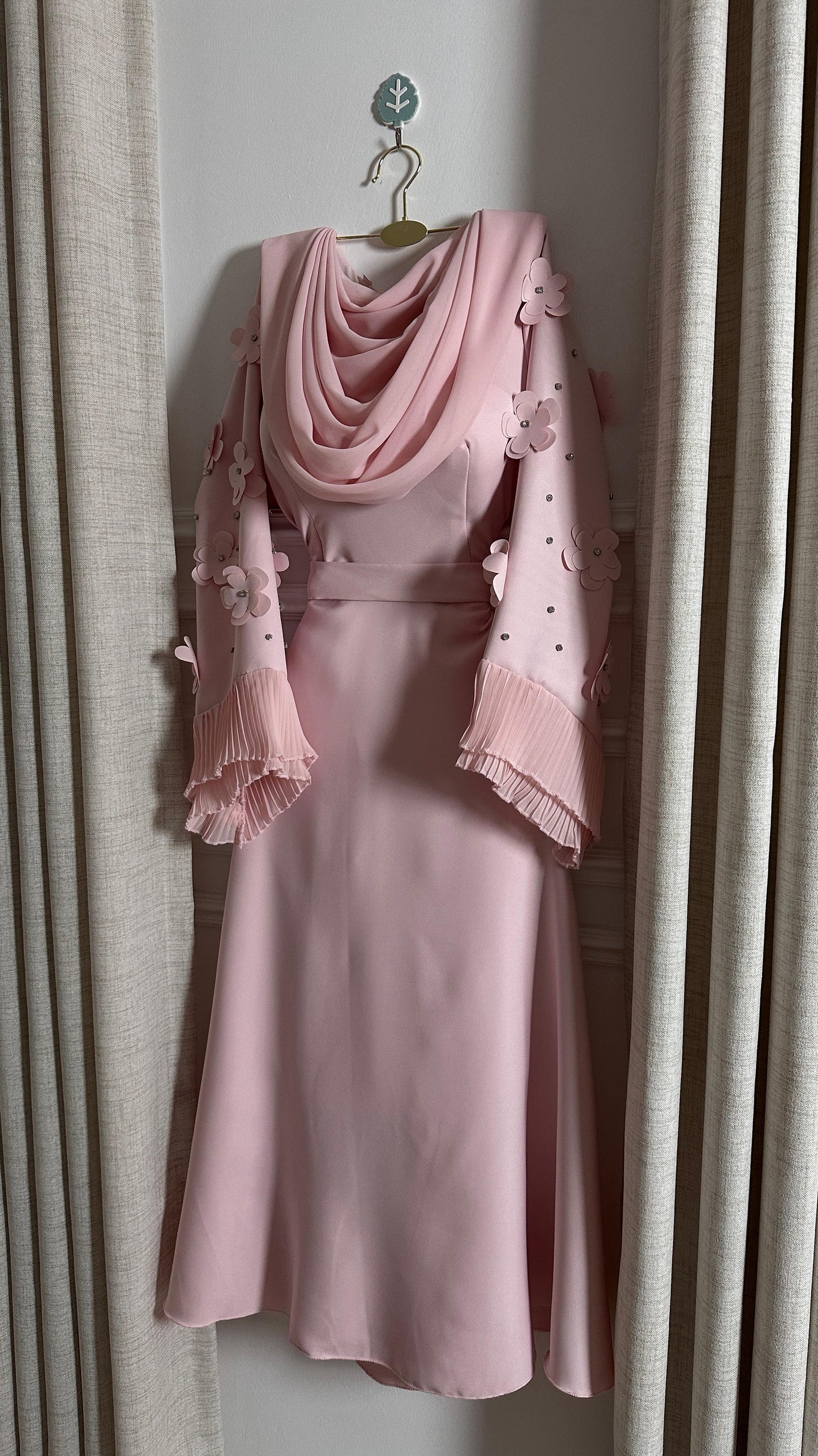 فستان باربي زهري