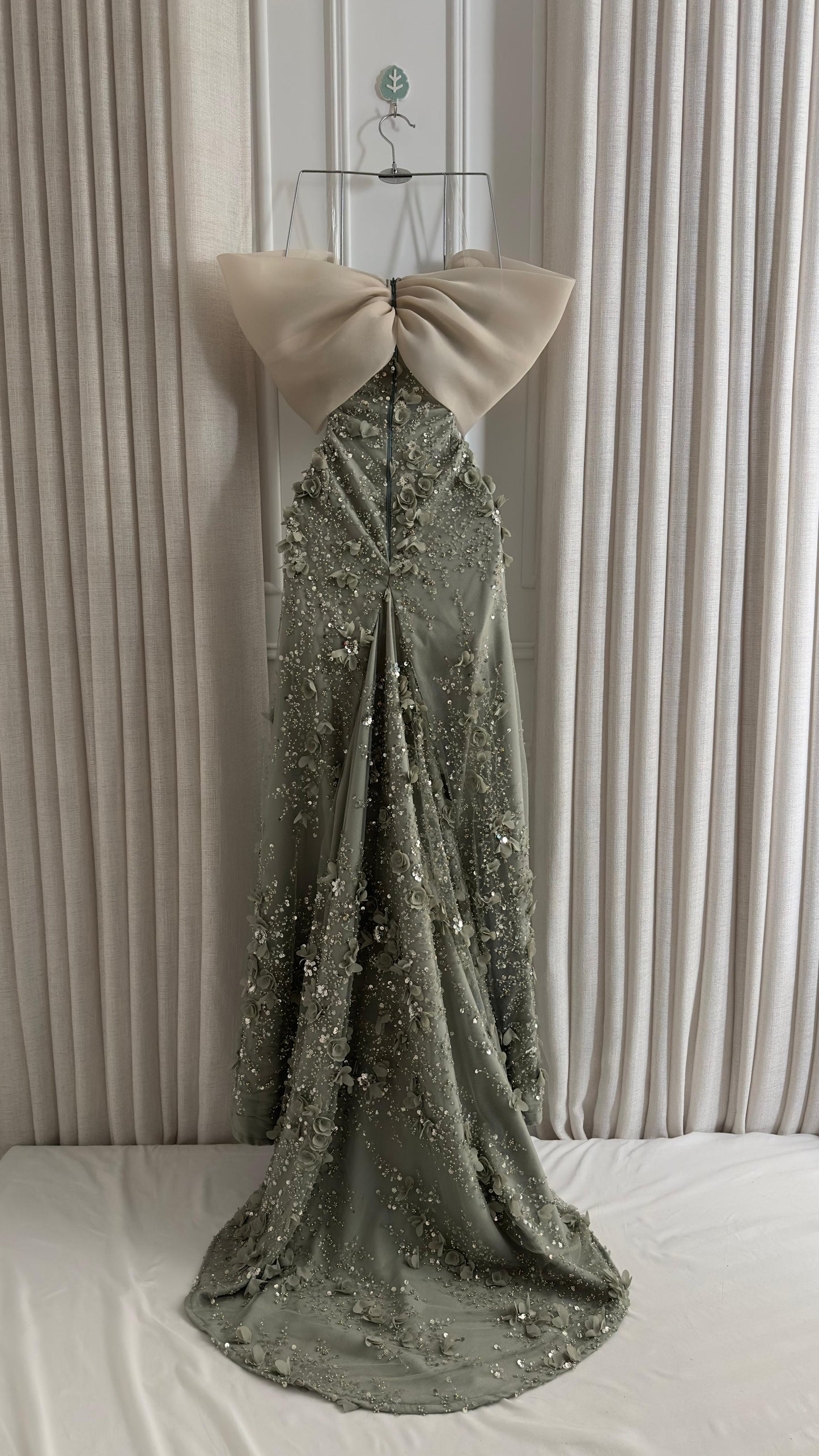 فستان فستقي