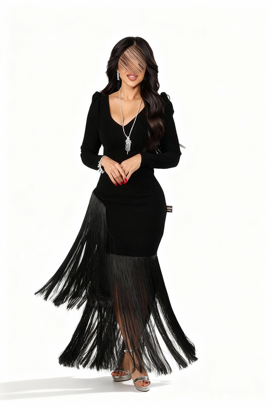 فستان اسود انسيابي