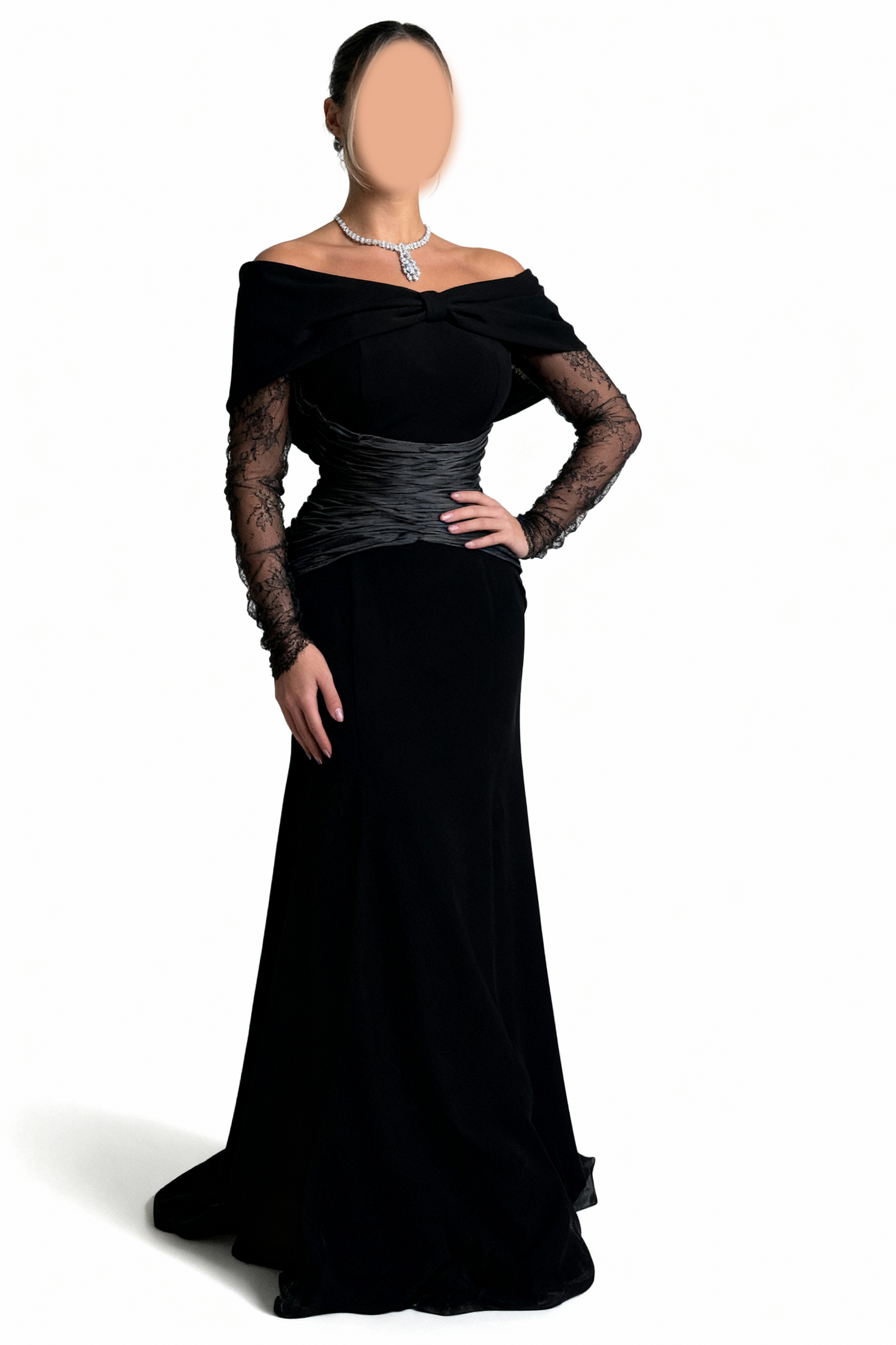 فستان اسود طويل