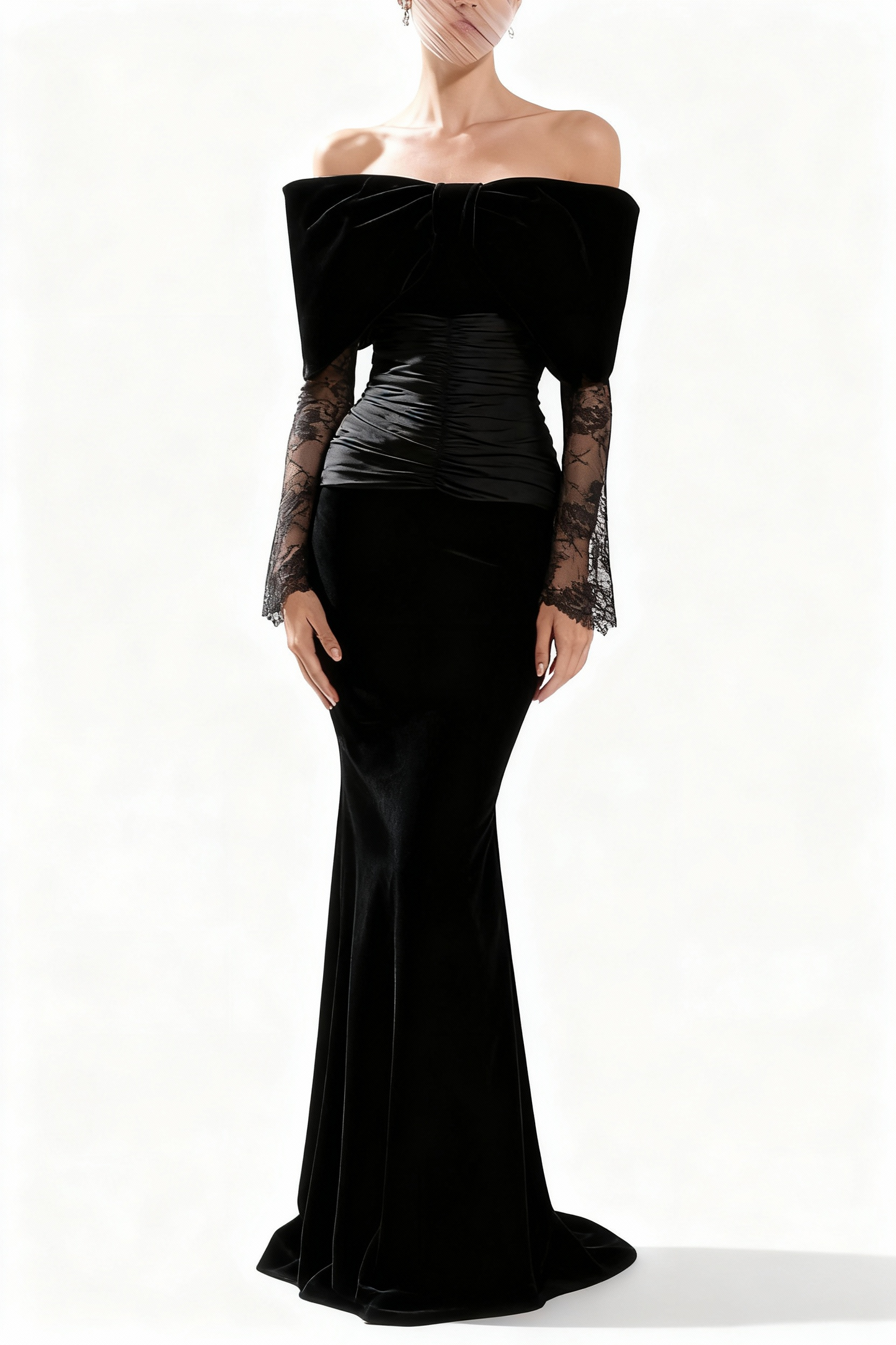 فستان اسود طويل