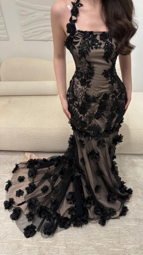 فستان بلاك&وايت