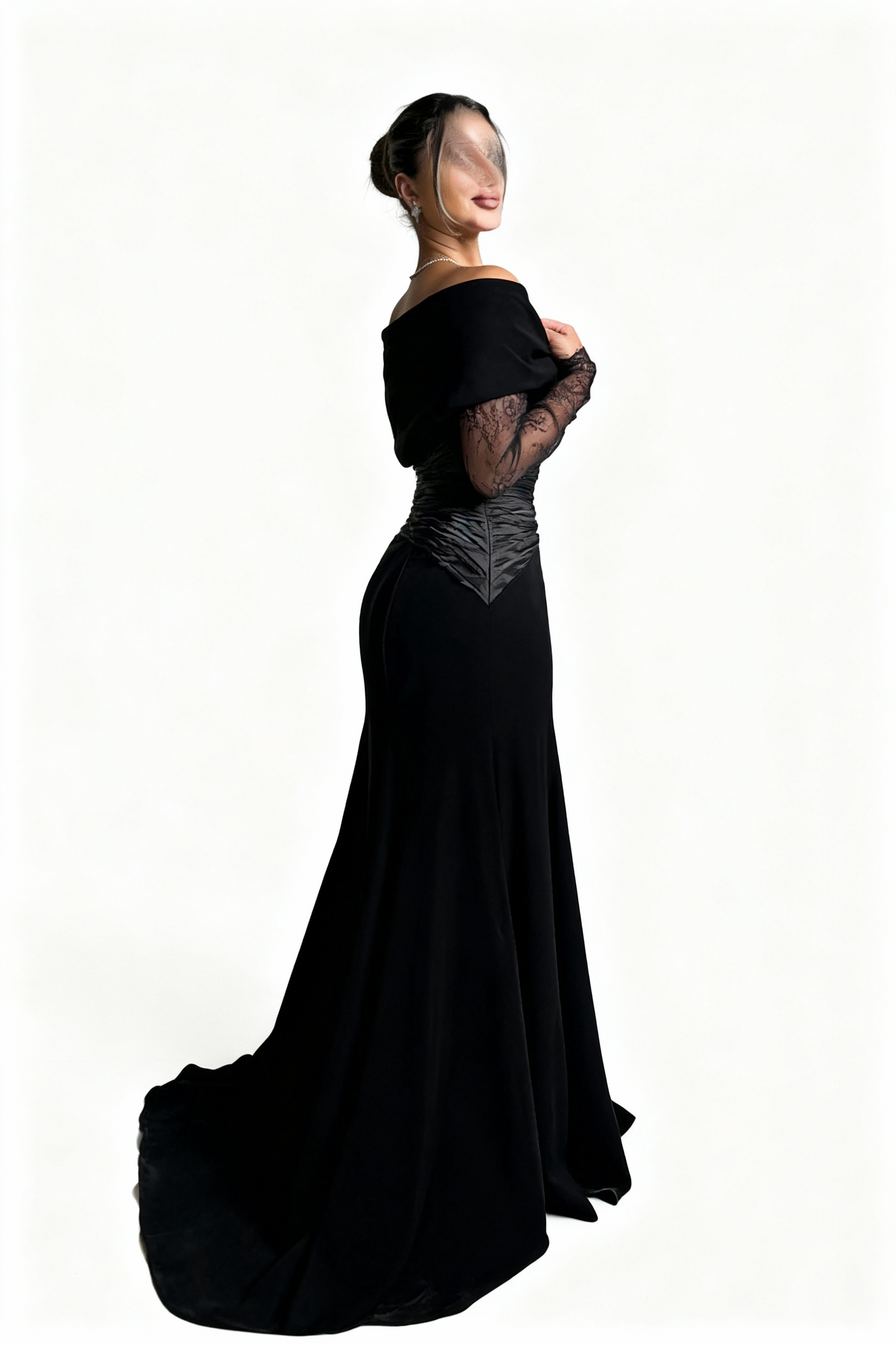 فستان اسود طويل