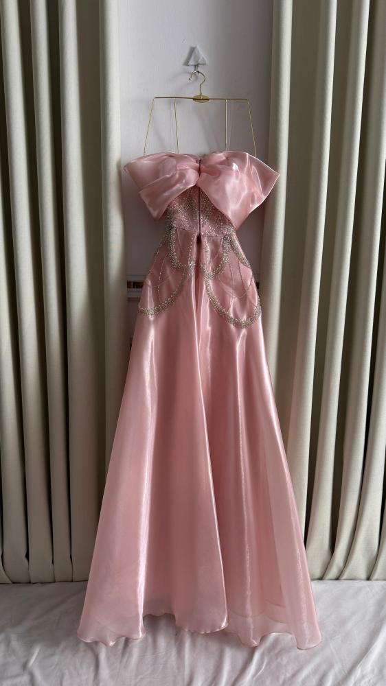 فستان سهرة مموج