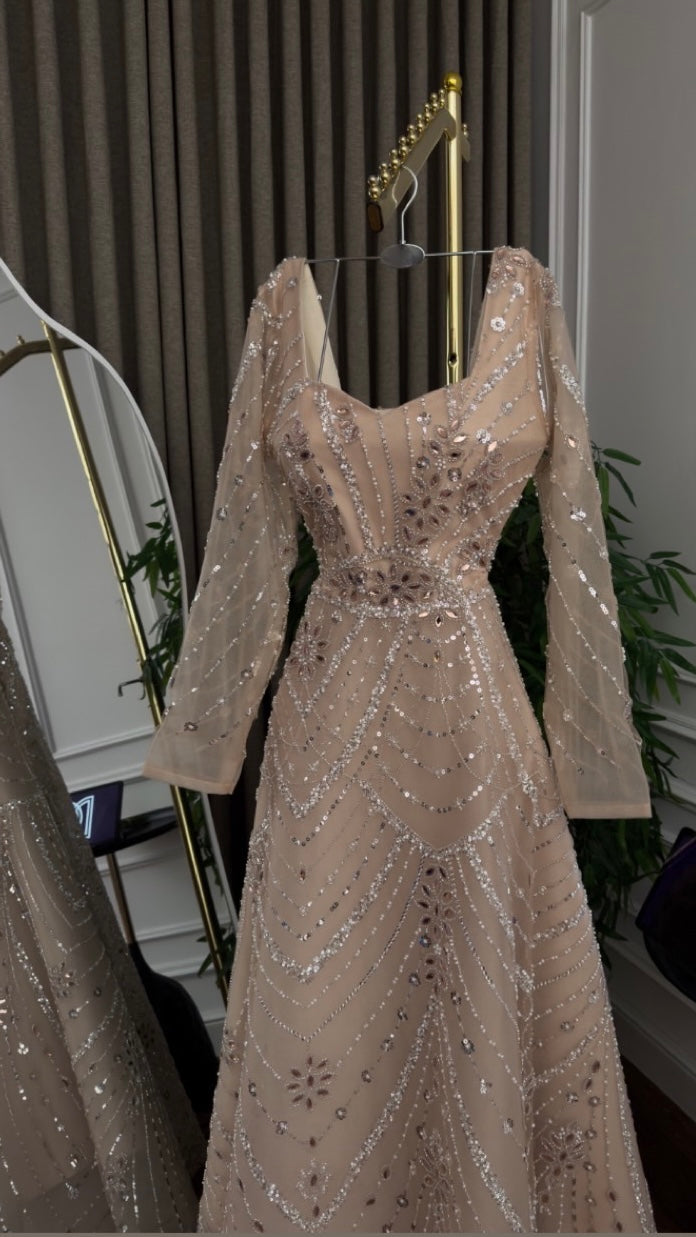 فستان كرستال بيج
