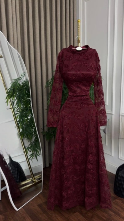 فستان دانتيل احمر