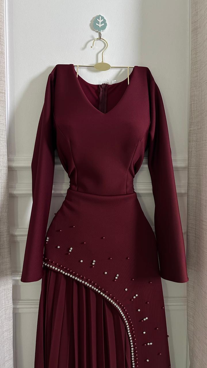 فستان خمري ساحر