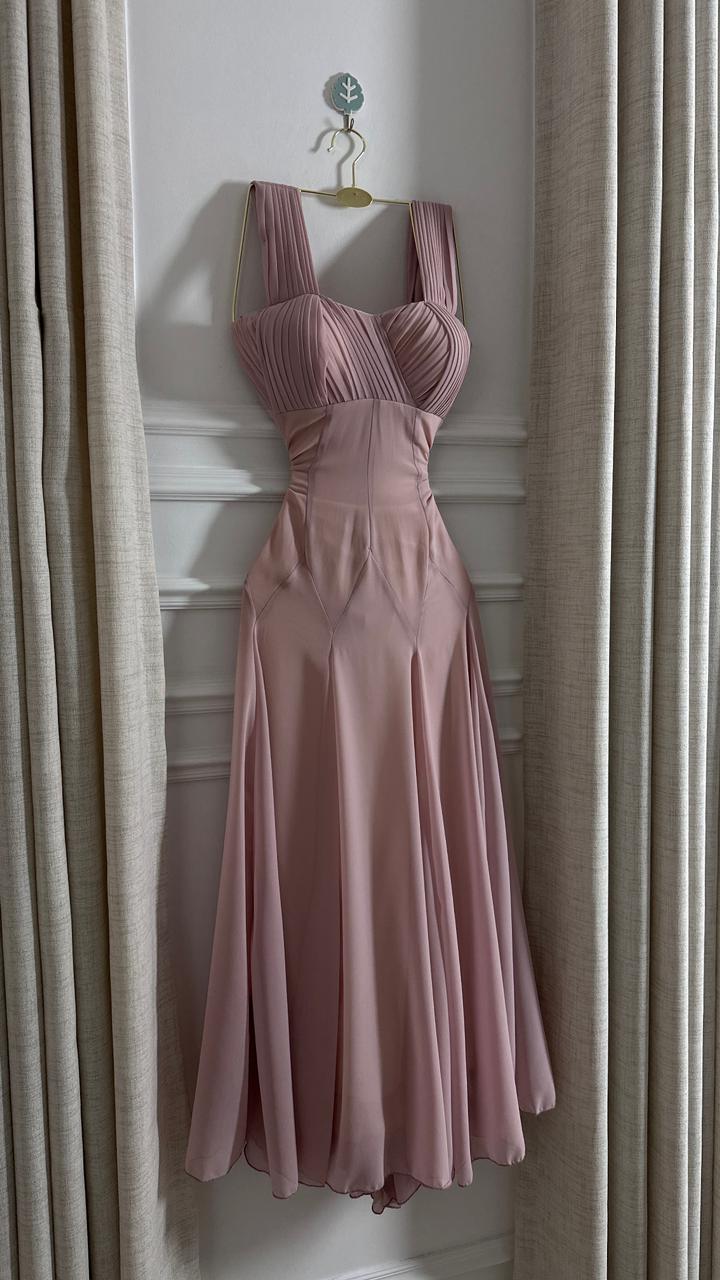 فستان باربي