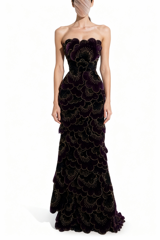 فستان بتطريز مخملي جذاب