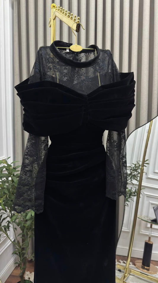 فستان دانتيلا