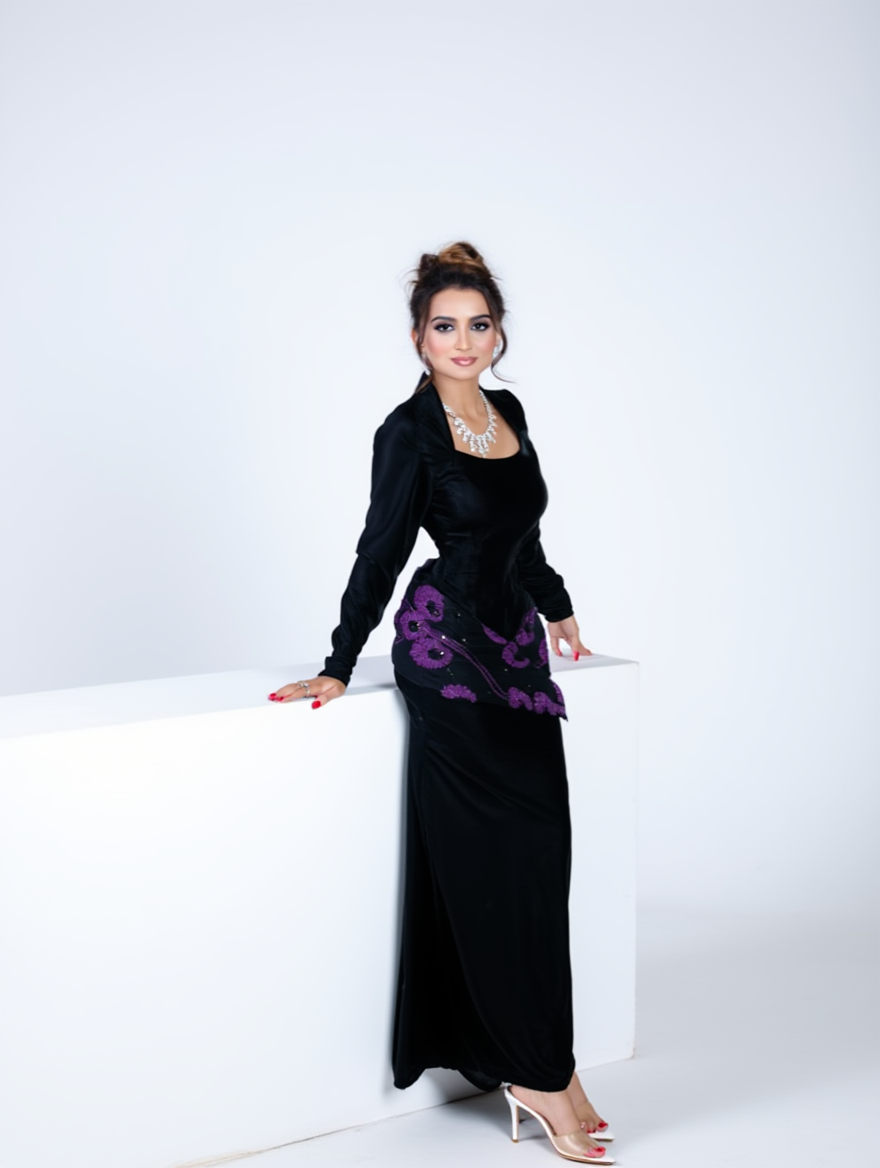 فستان اسود مخمل