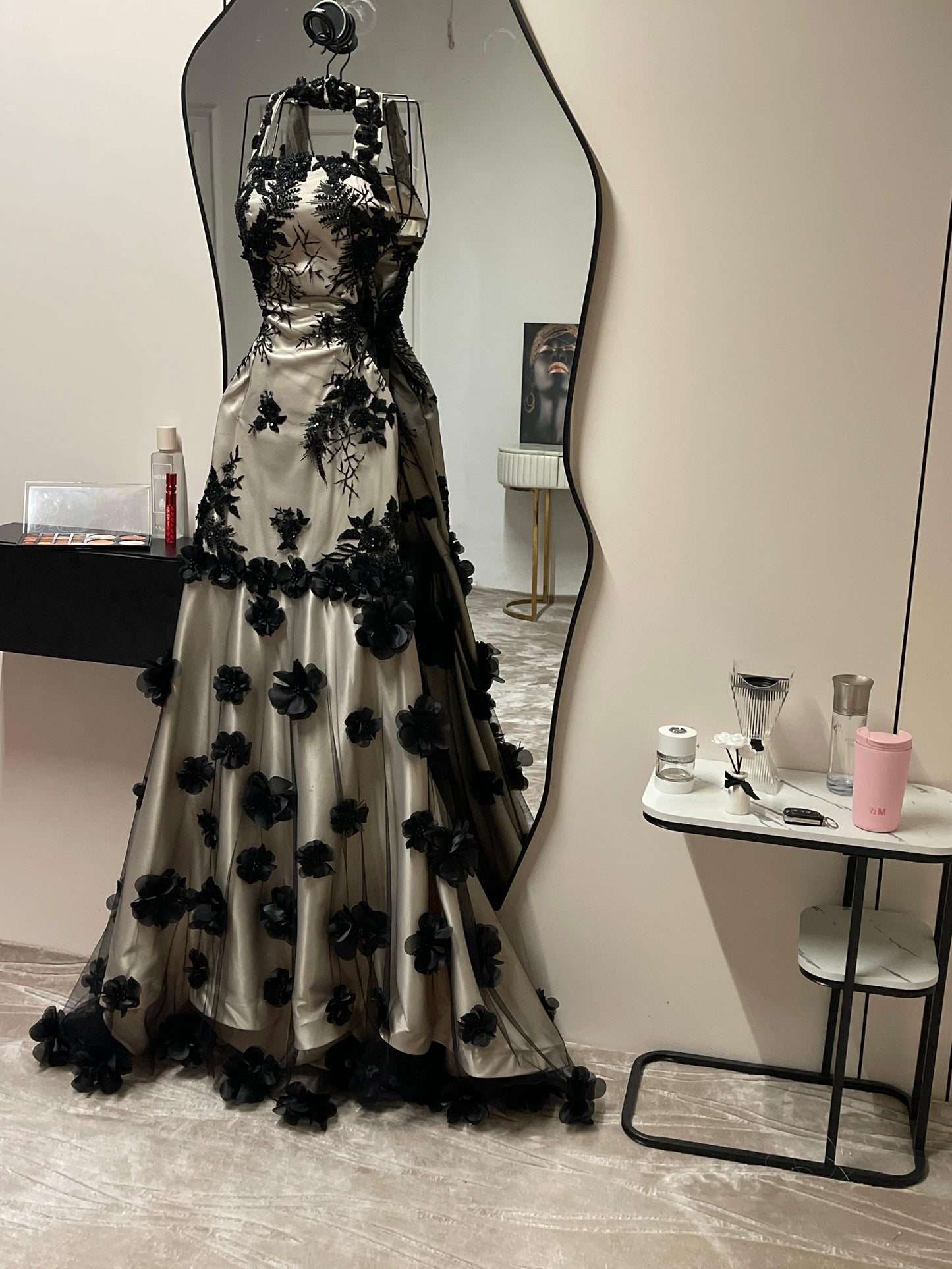 فستان بلاك&وايت