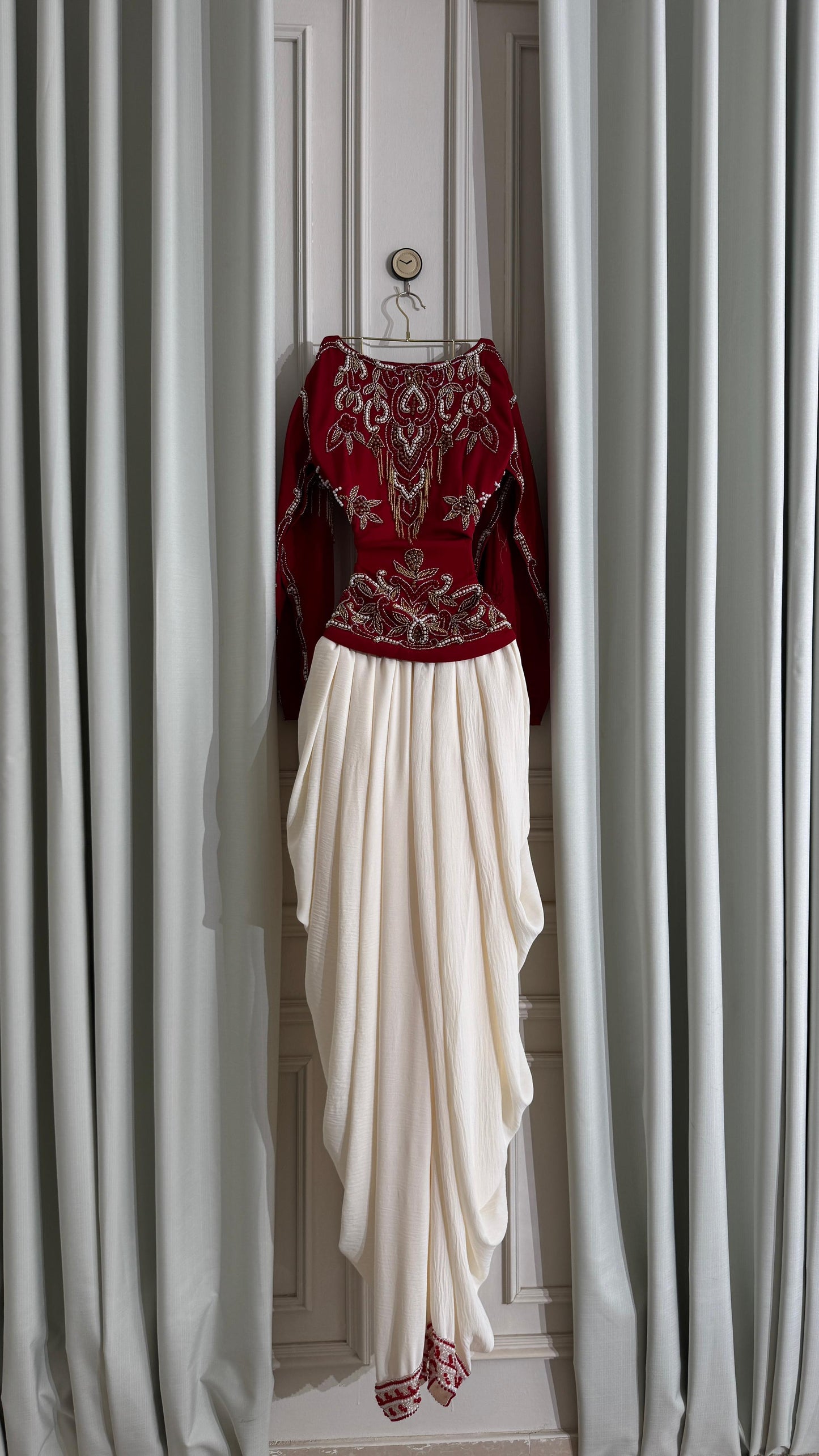 جلابية خمرية