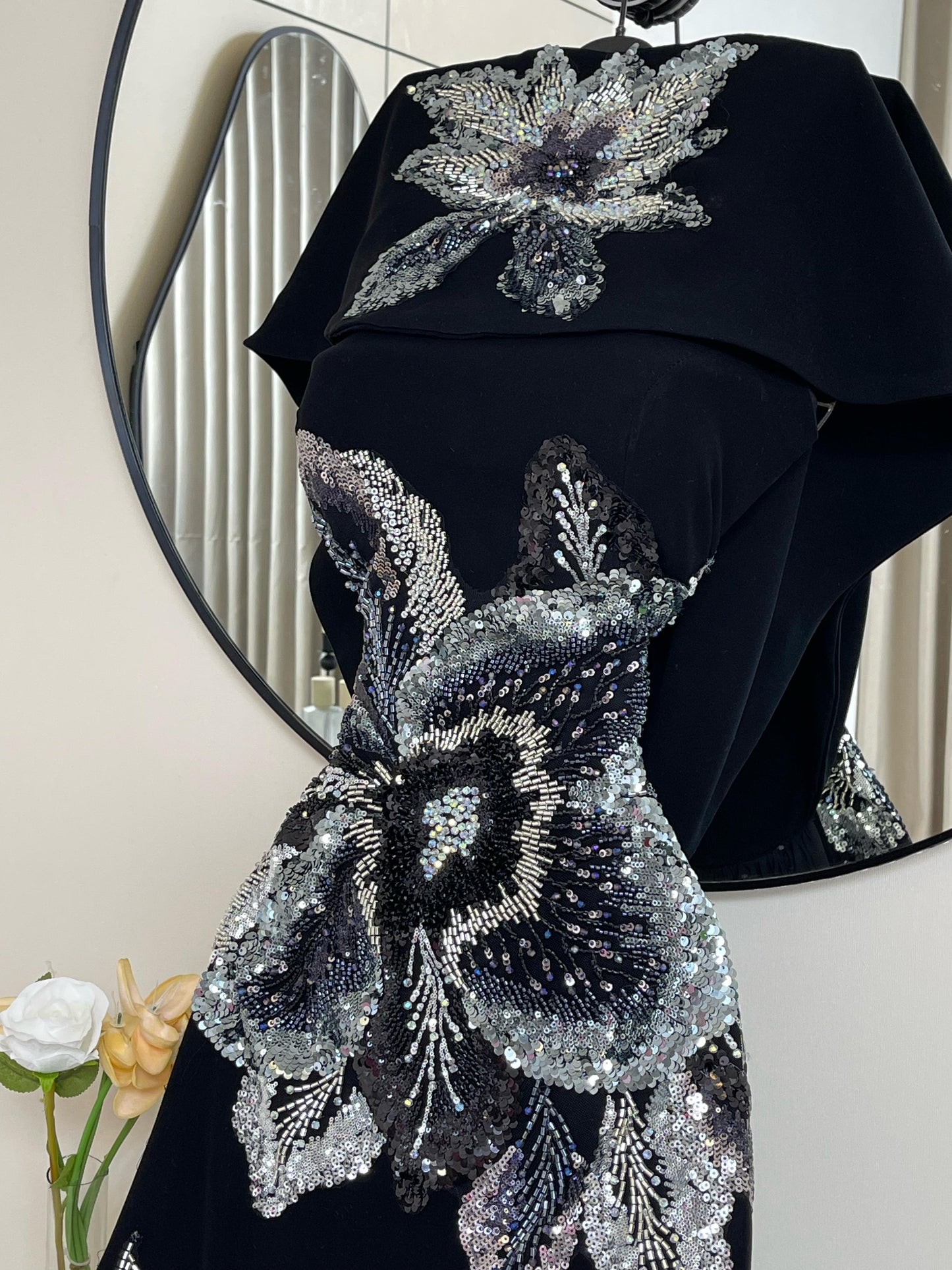 فستان سهرة أسود