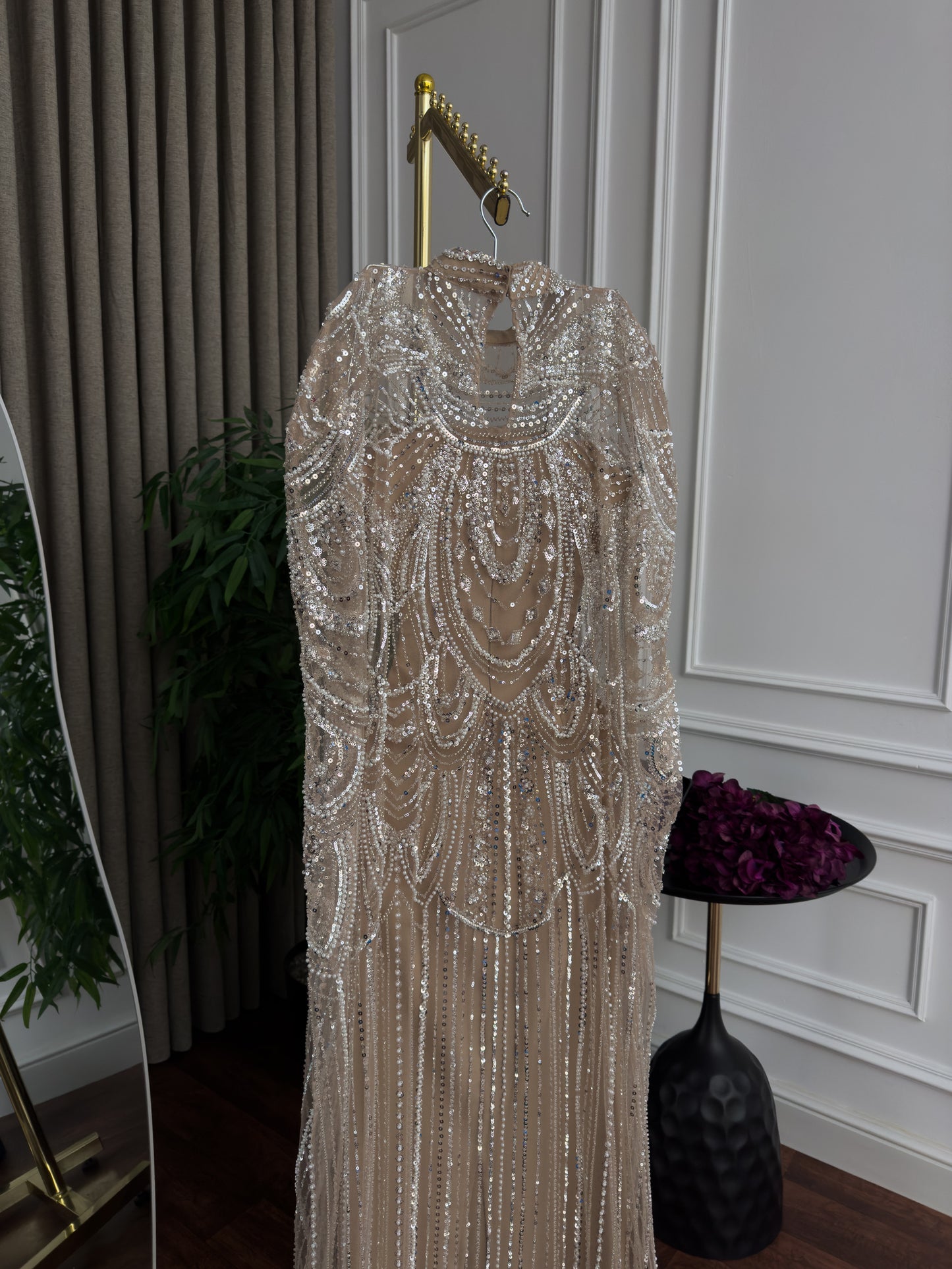 فستان حوامل كرستال