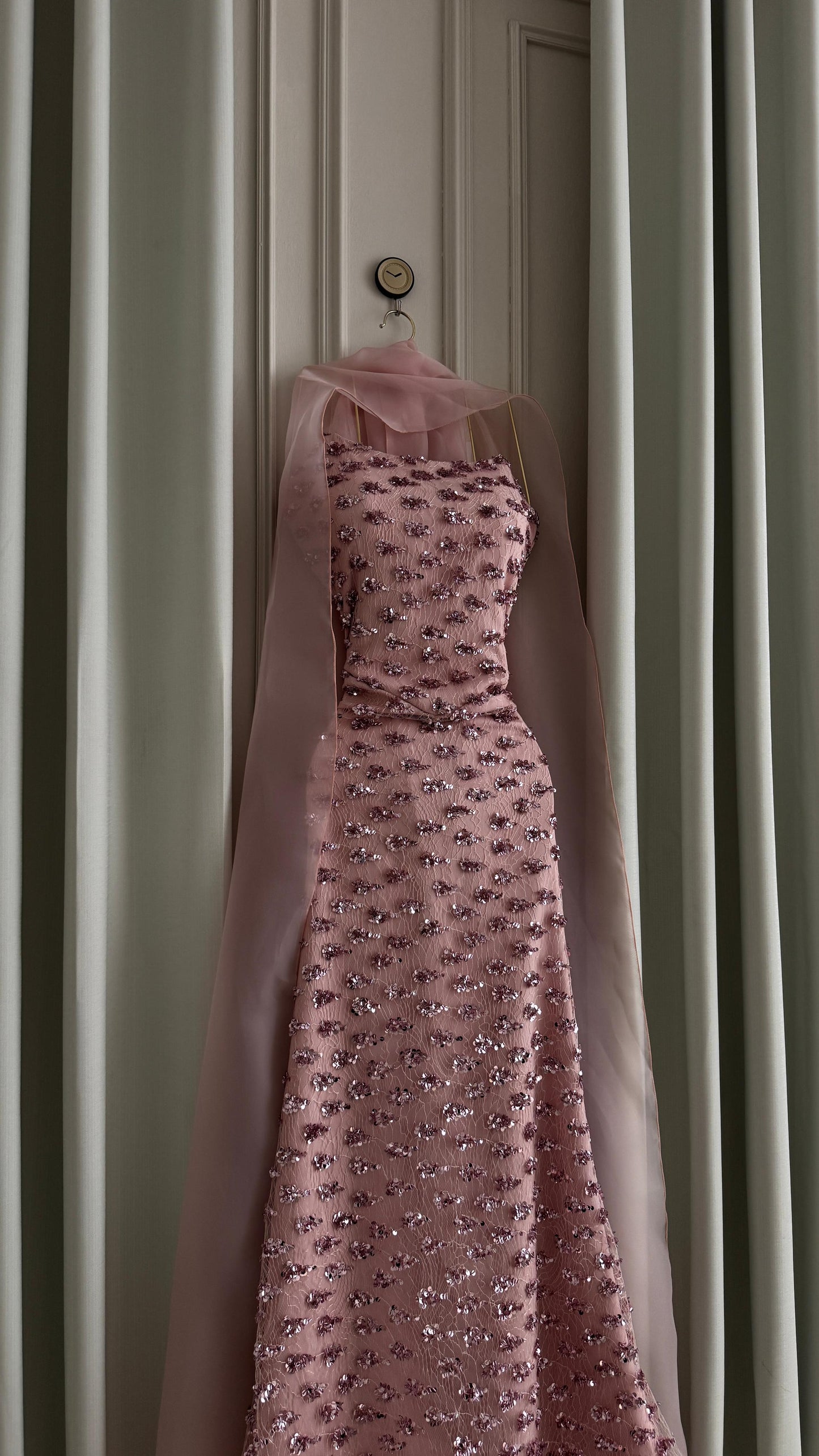 فستان باربي أنيق