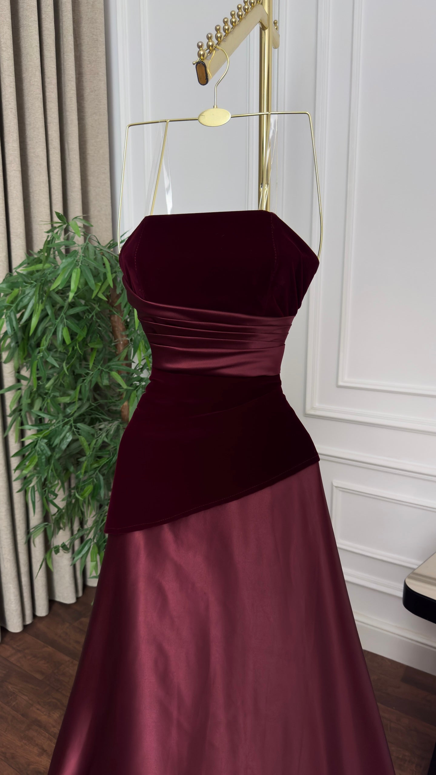 فستان مخمل احمر