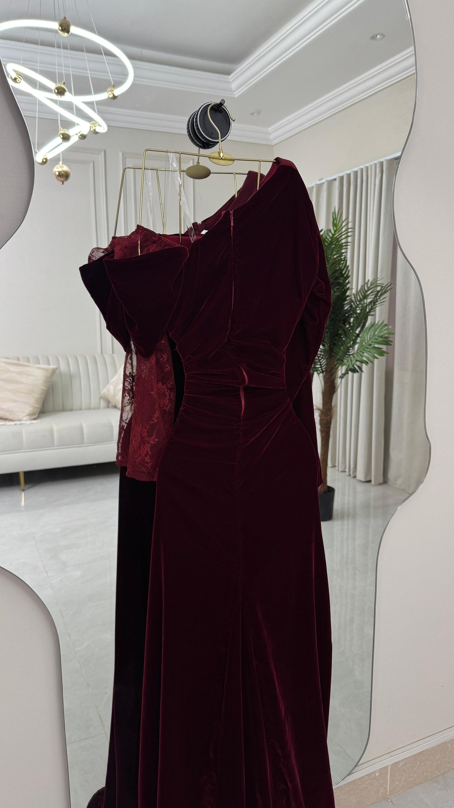 فستان بورغندي مخمل