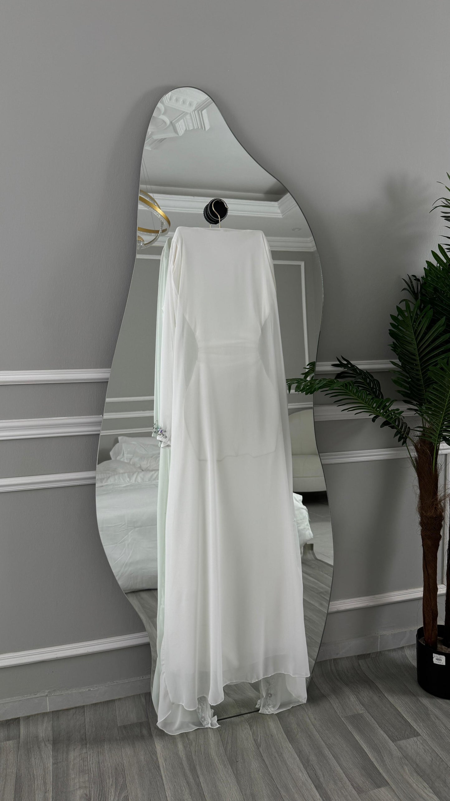 جلابية أبيض