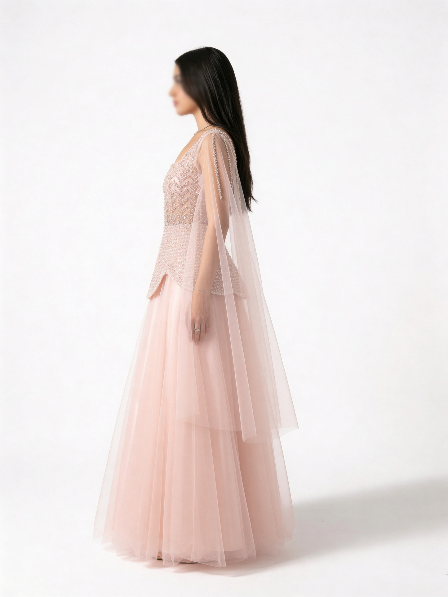 فستان وردي باربي